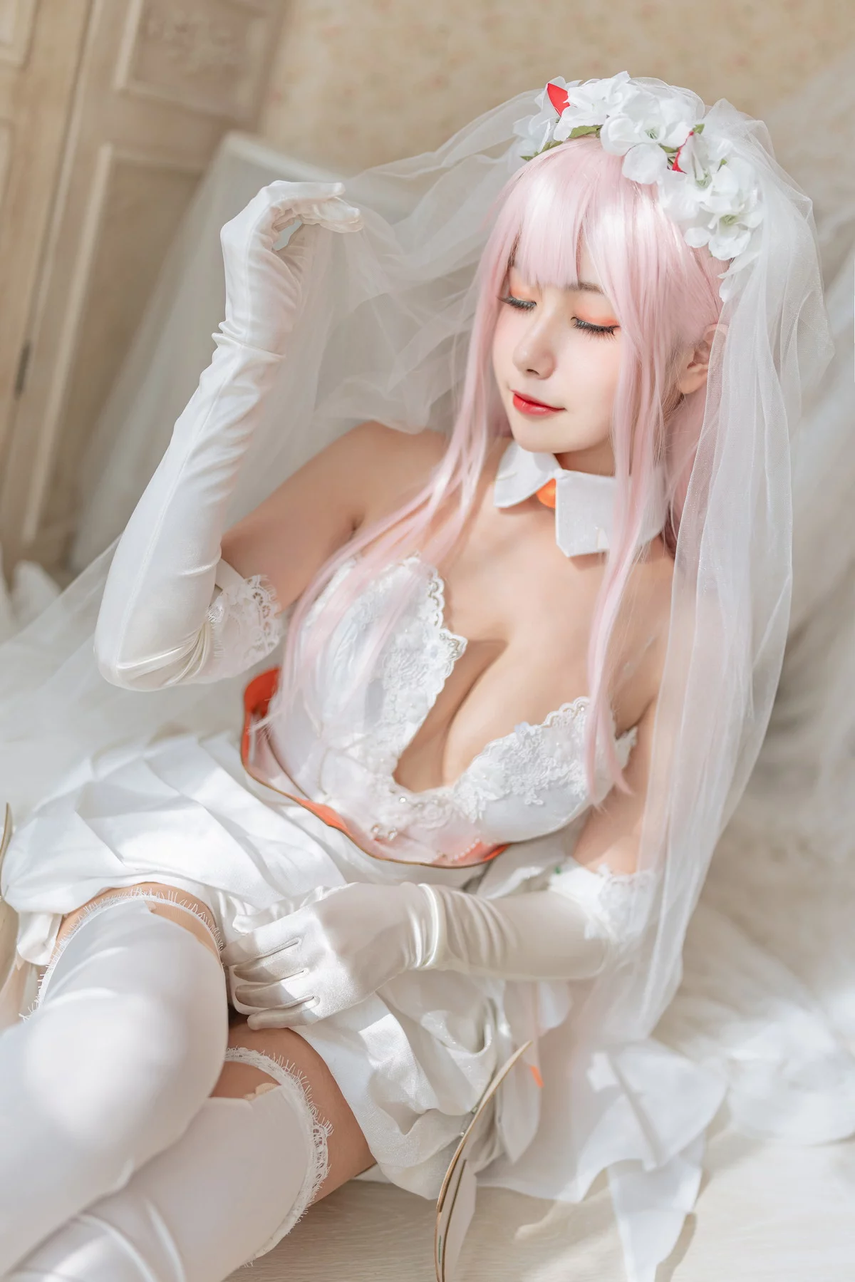 微博妹子Momoko葵葵泳装&兔女郎&花嫁主题性感多套服饰秀完美身材诱惑写真61P