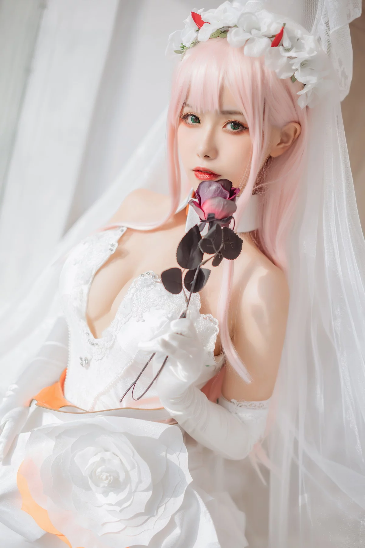 微博妹子Momoko葵葵泳装&兔女郎&花嫁主题性感多套服饰秀完美身材诱惑写真61P