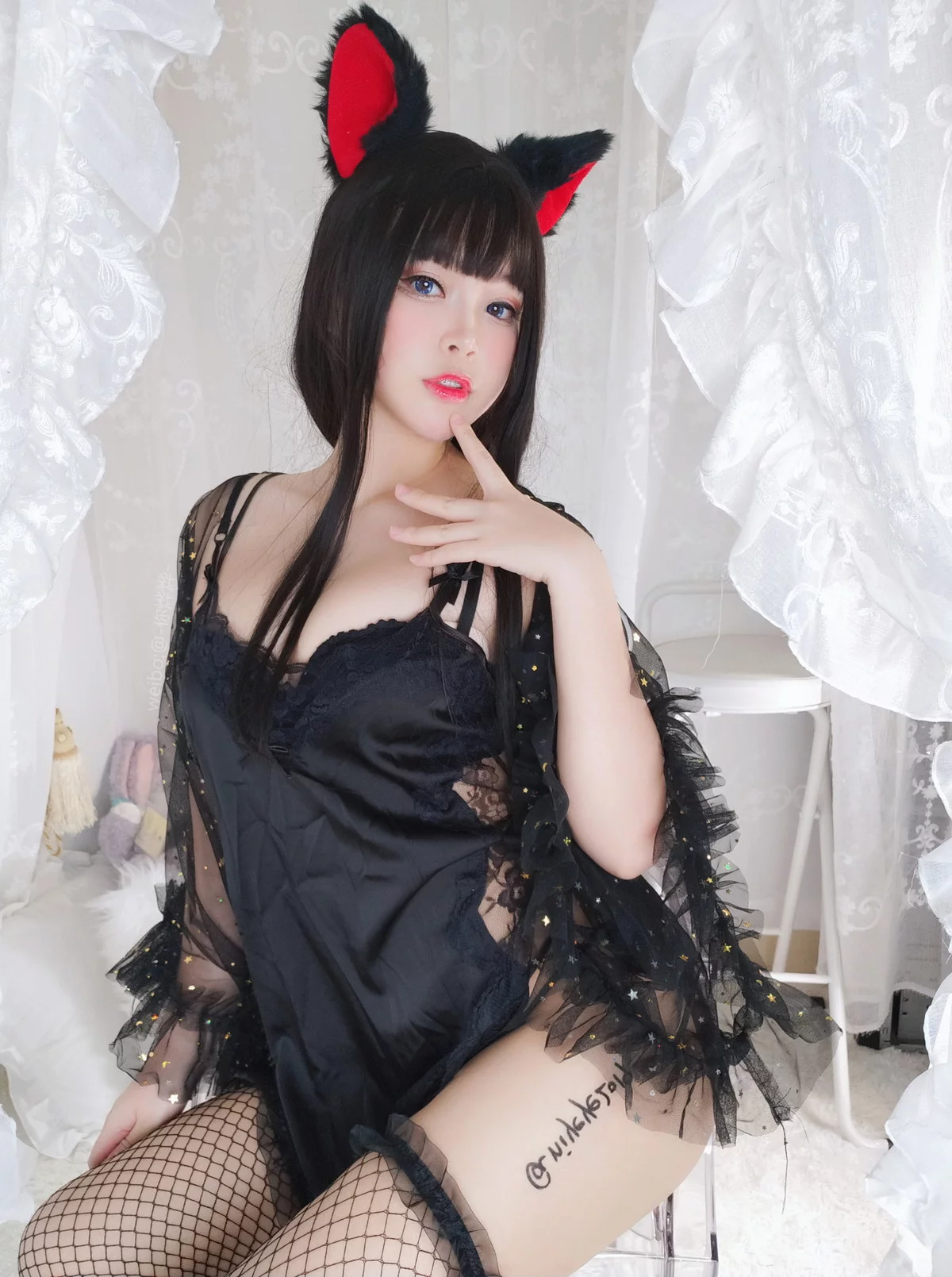 萌系小姐姐白烨黑系猫咪少女主题黑色蕾丝薄纱配黑丝网袜秀惹火身材诱惑写真62P
