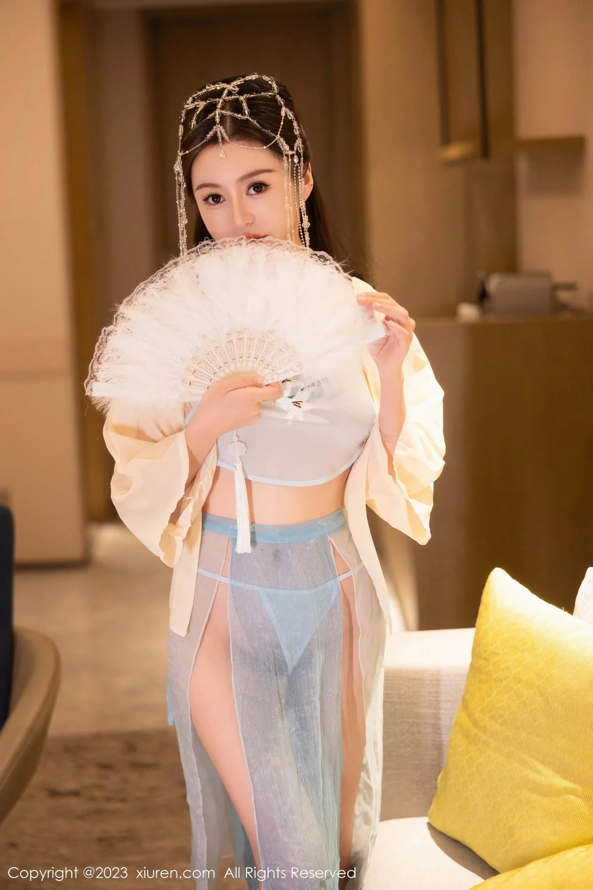 XiuRen第7514期_模特唐宁宁私房浴室性感浅色薄纱古装服饰秀丰腴身姿诱惑写真75P