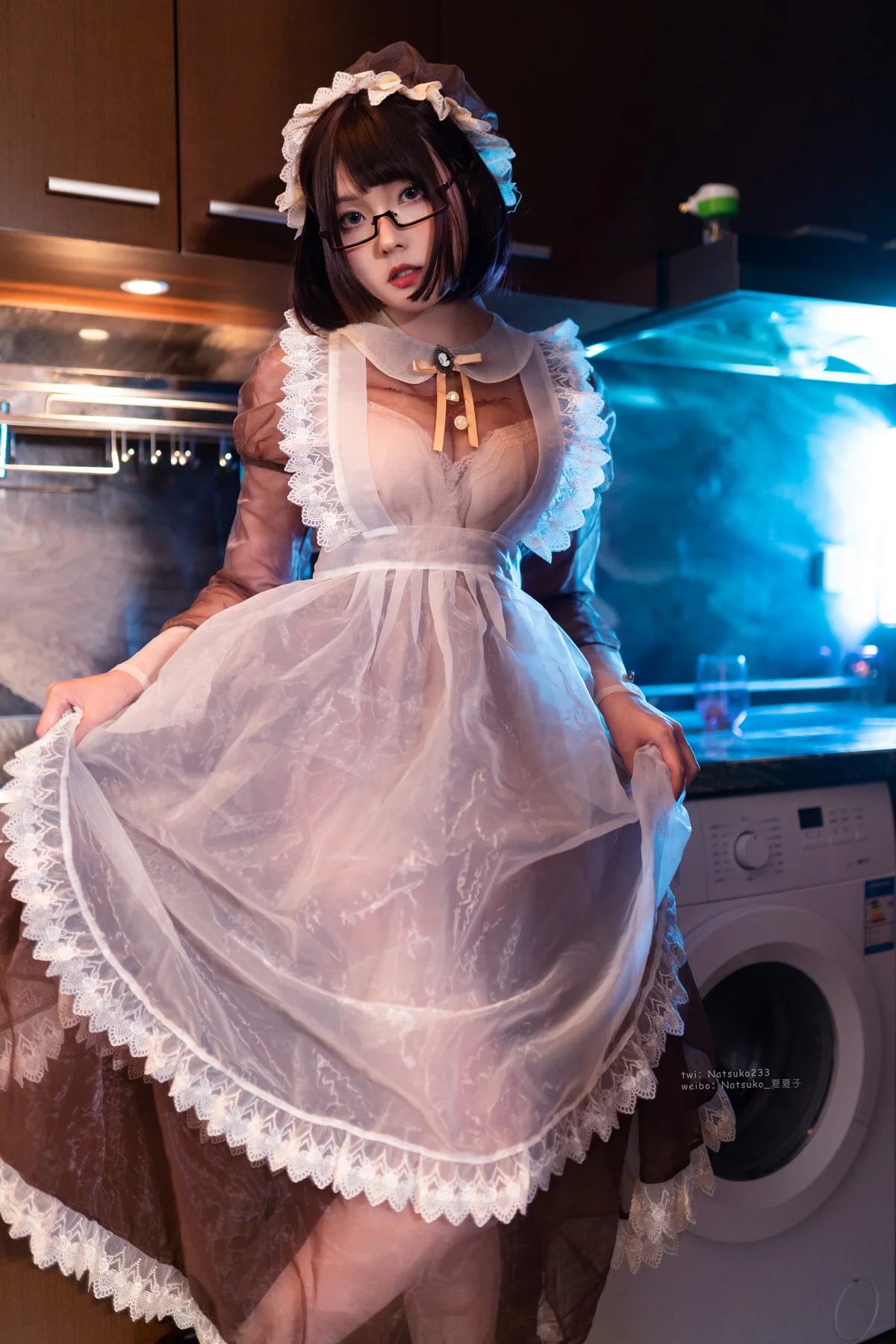 网络美女Natsuko夏夏子透明女仆主题性感透明女仆装露白色蕾丝内衣完美诱惑写真76P