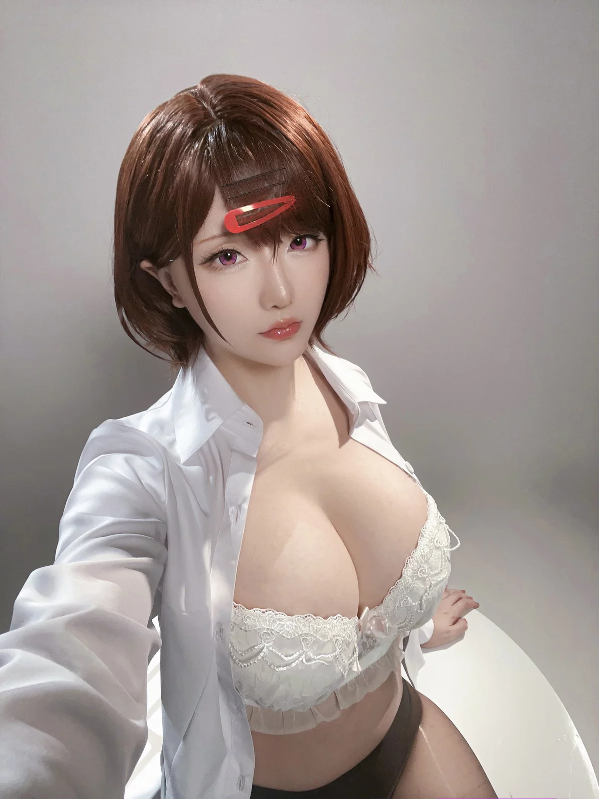 Coser小姐姐星之迟迟偶像大师主题半脱露性感白色蕾丝内衣配闪亮黑丝诱惑写真70P