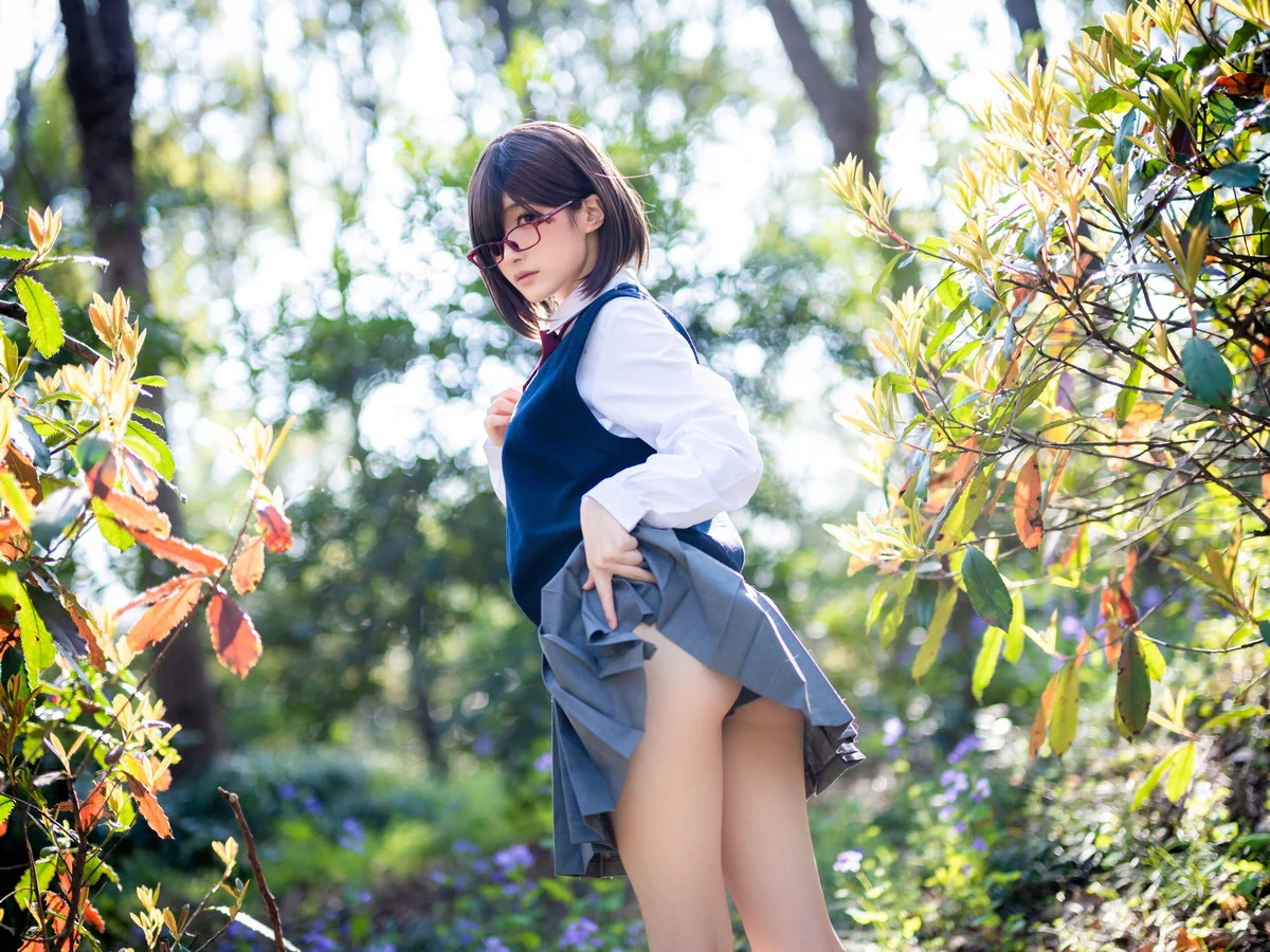 Cos小姐姐幼爱youmeko天乃莉莉纱主题户外性感JK短裙秀翘臀美腿完美诱惑写真27P