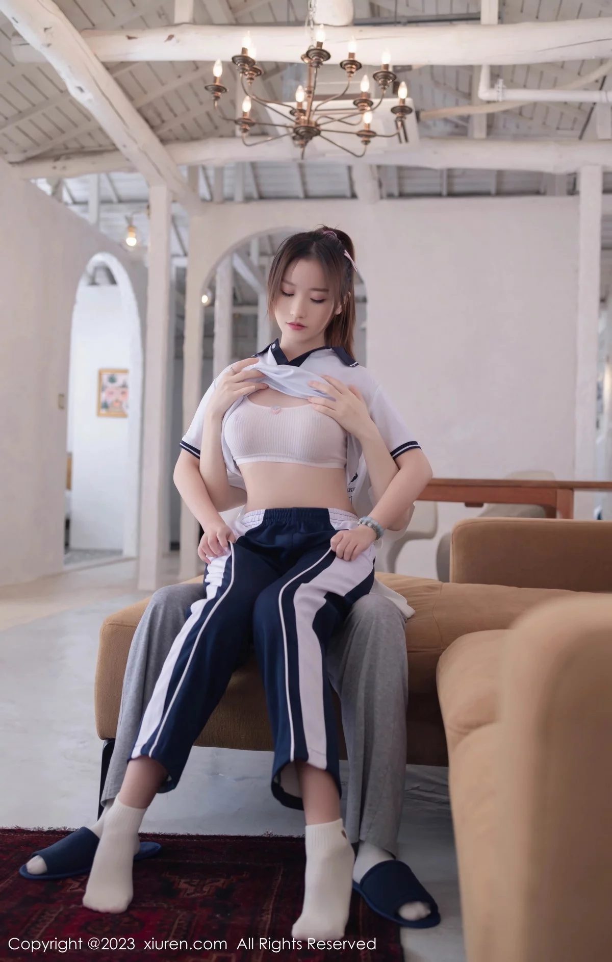 XiuRen第7528期_模特杏子Yada脱普蓝色学妹制服露白色内衣秀曼妙身姿诱惑写真89P