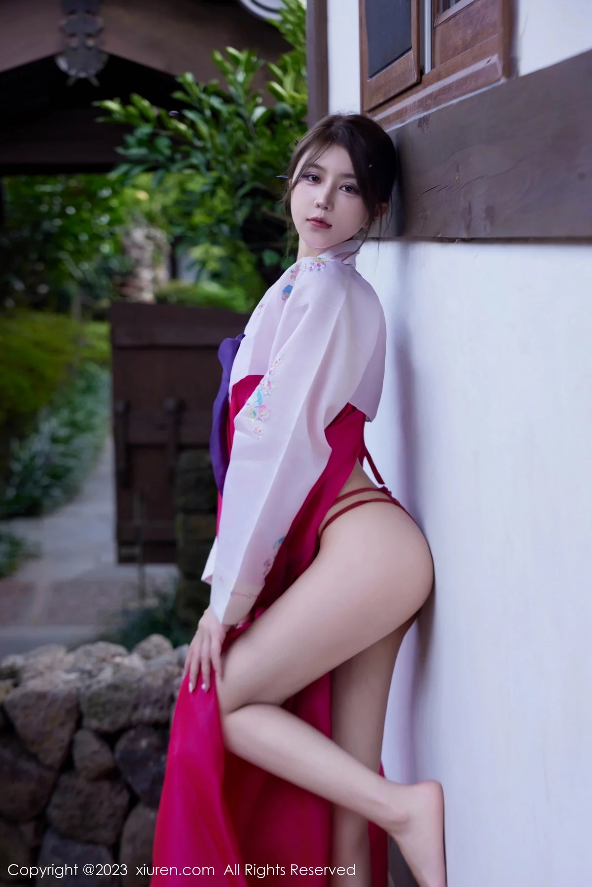 XiuRen第7522期_模特tina_甜仔性感红色大长今服饰半脱秀凹凸身材惹火诱惑写真58P