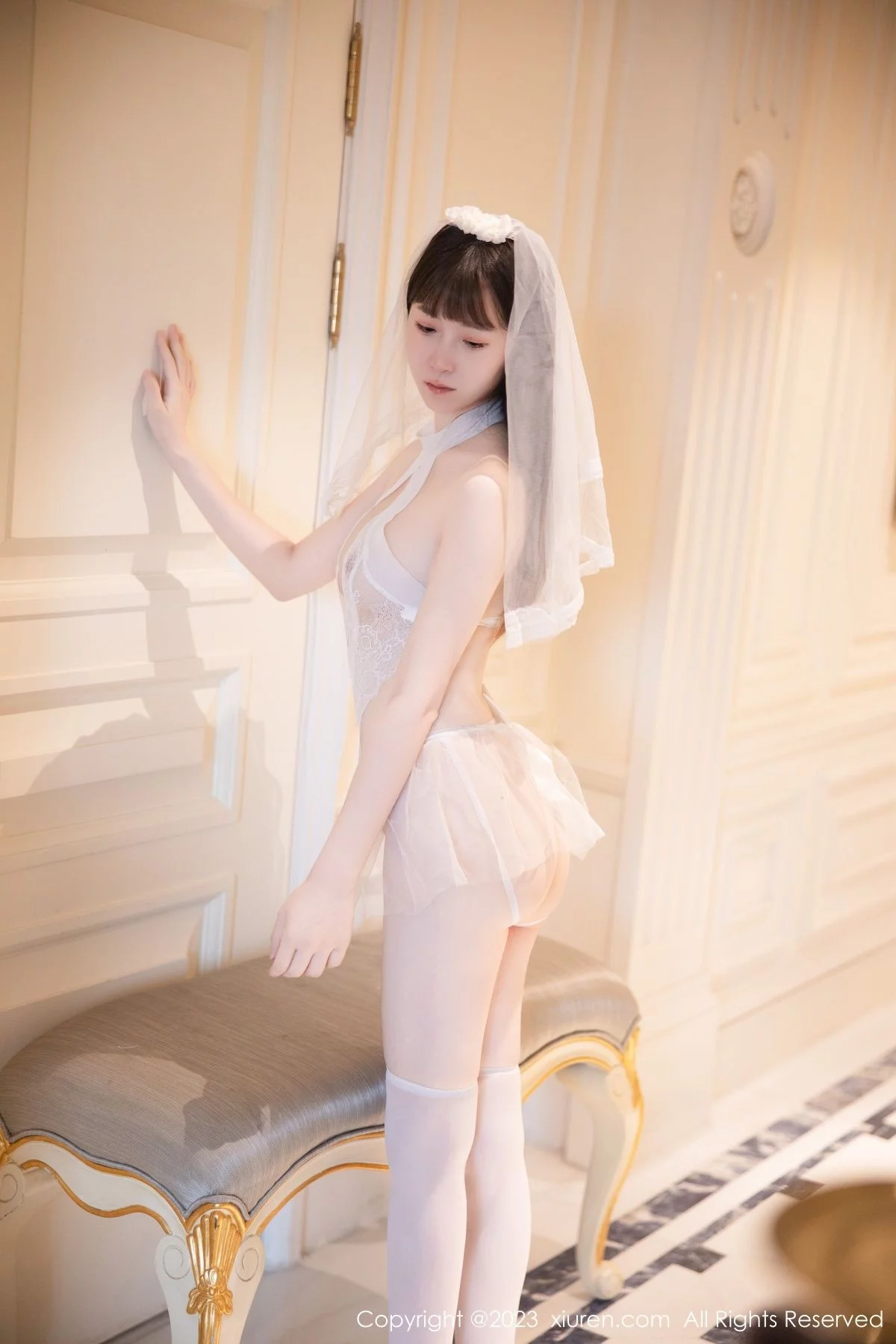 XiuRen第7421期_模特林悠悠性感白色情趣婚纱服饰配白丝袜秀曼妙身姿诱惑写真82P
