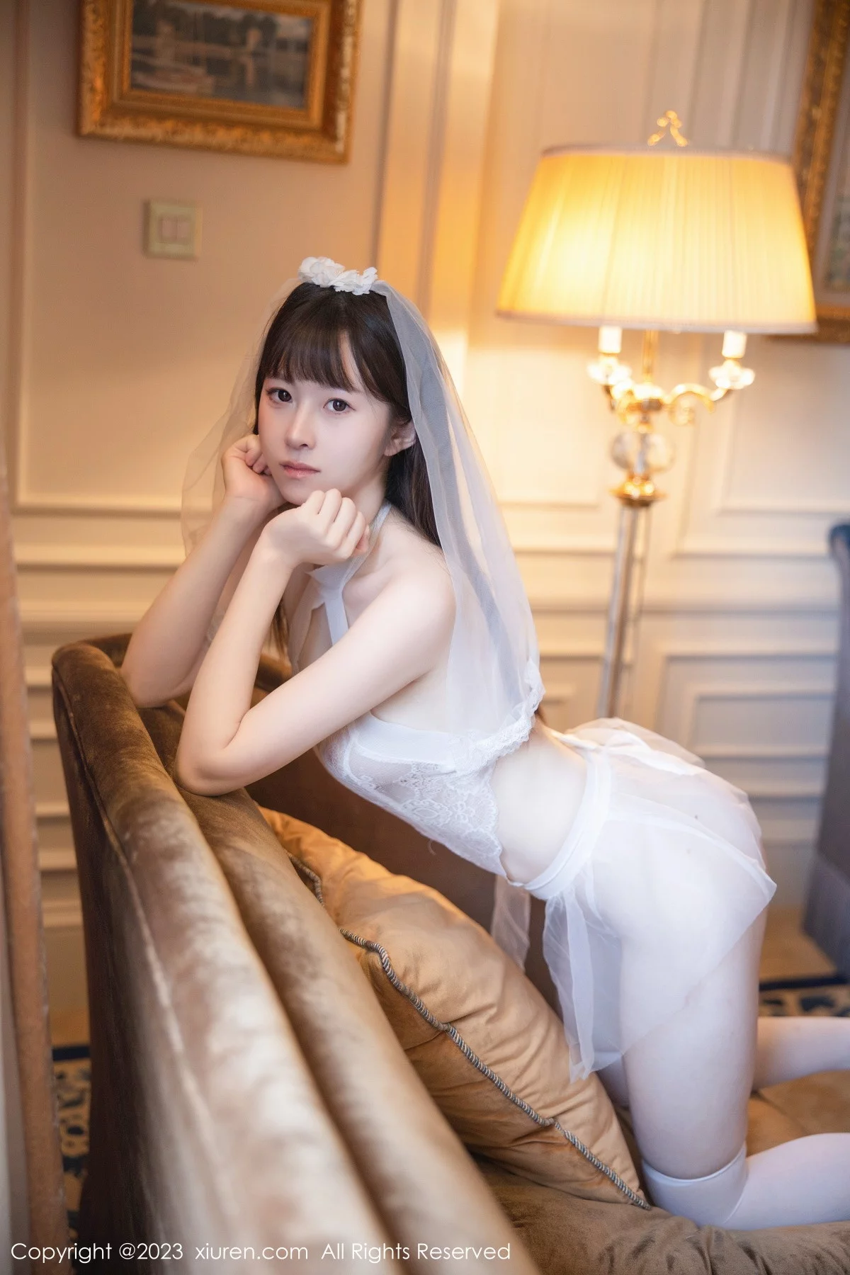 XiuRen第7421期_模特林悠悠性感白色情趣婚纱服饰配白丝袜秀曼妙身姿诱惑写真82P