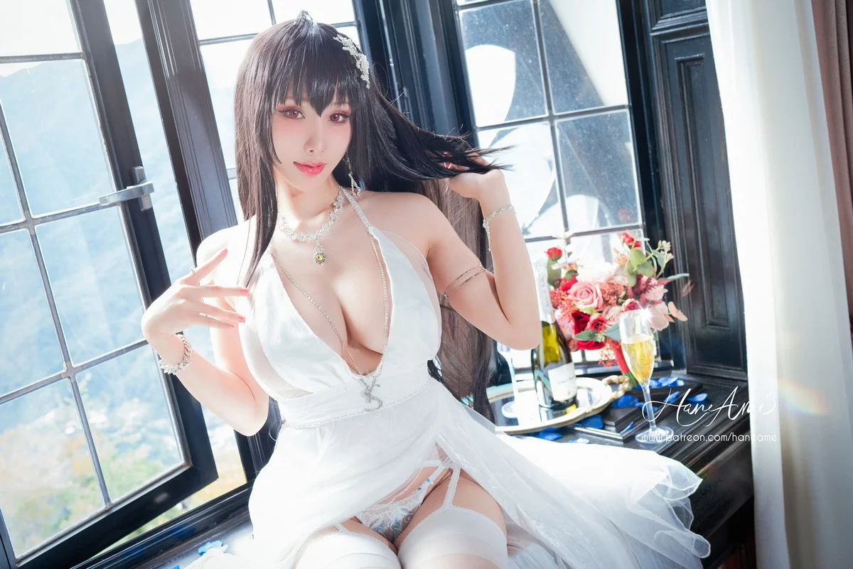 Coser美女雨波_HaneAme-Taihou Wedding主题白色薄透婚纱配白丝吊袜诱惑写真39P
