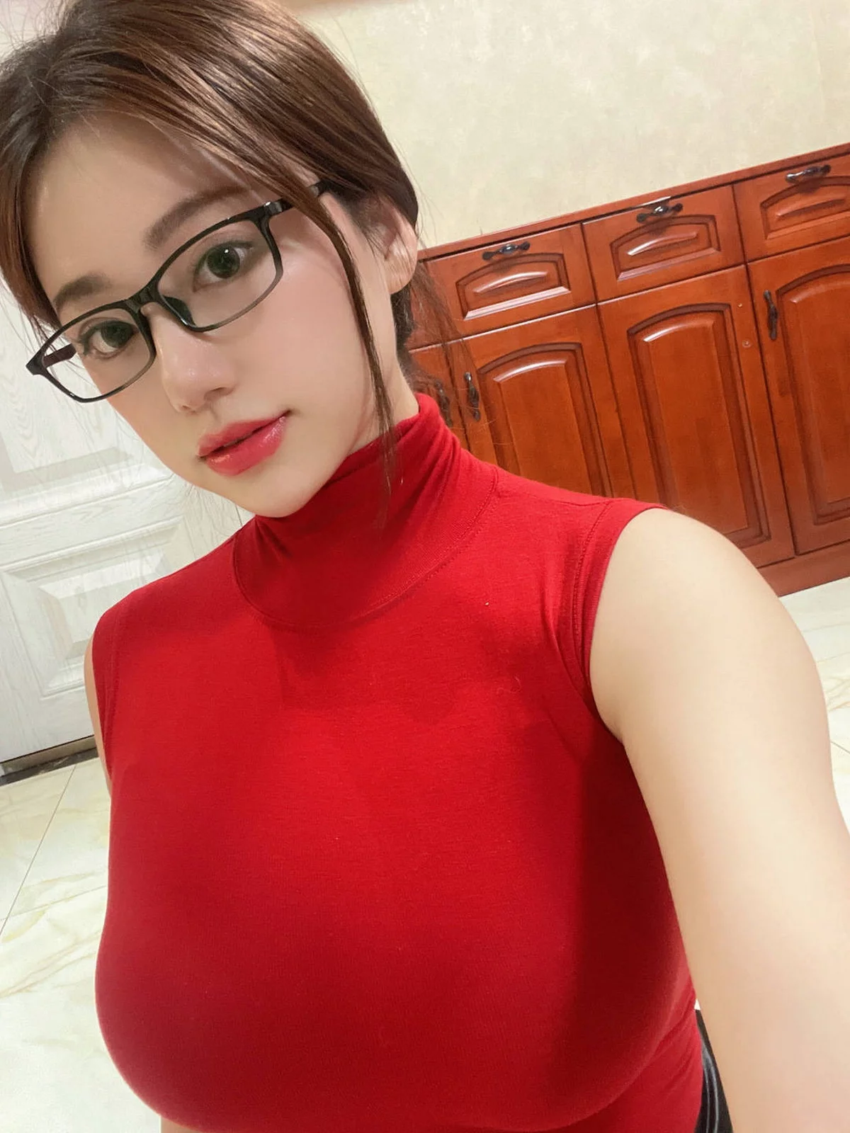 网红小姐姐奶宝妹纸微密圈系列2主题私房性感内衣服饰秀完美身材诱惑写真230P