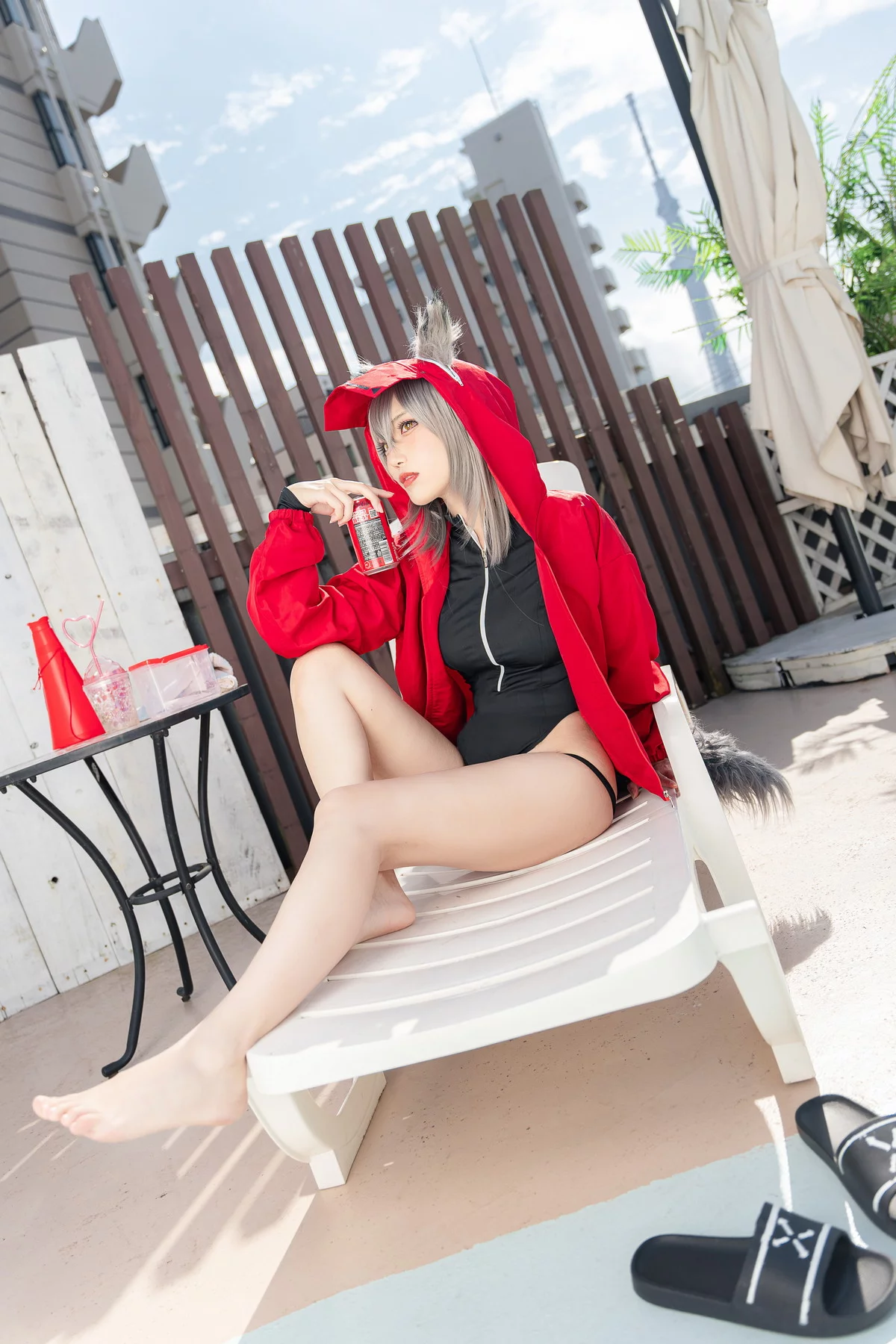 Coser美女切切celia明日方舟主题泳池边性感黑色连体泳衣秀完美身材诱惑写真28P