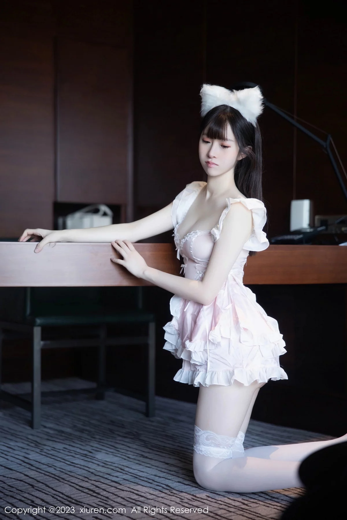 XiuRen第7602期_模特林悠悠脱粉色女仆短裙露性感情趣内衣秀惹火身材诱惑写真80P