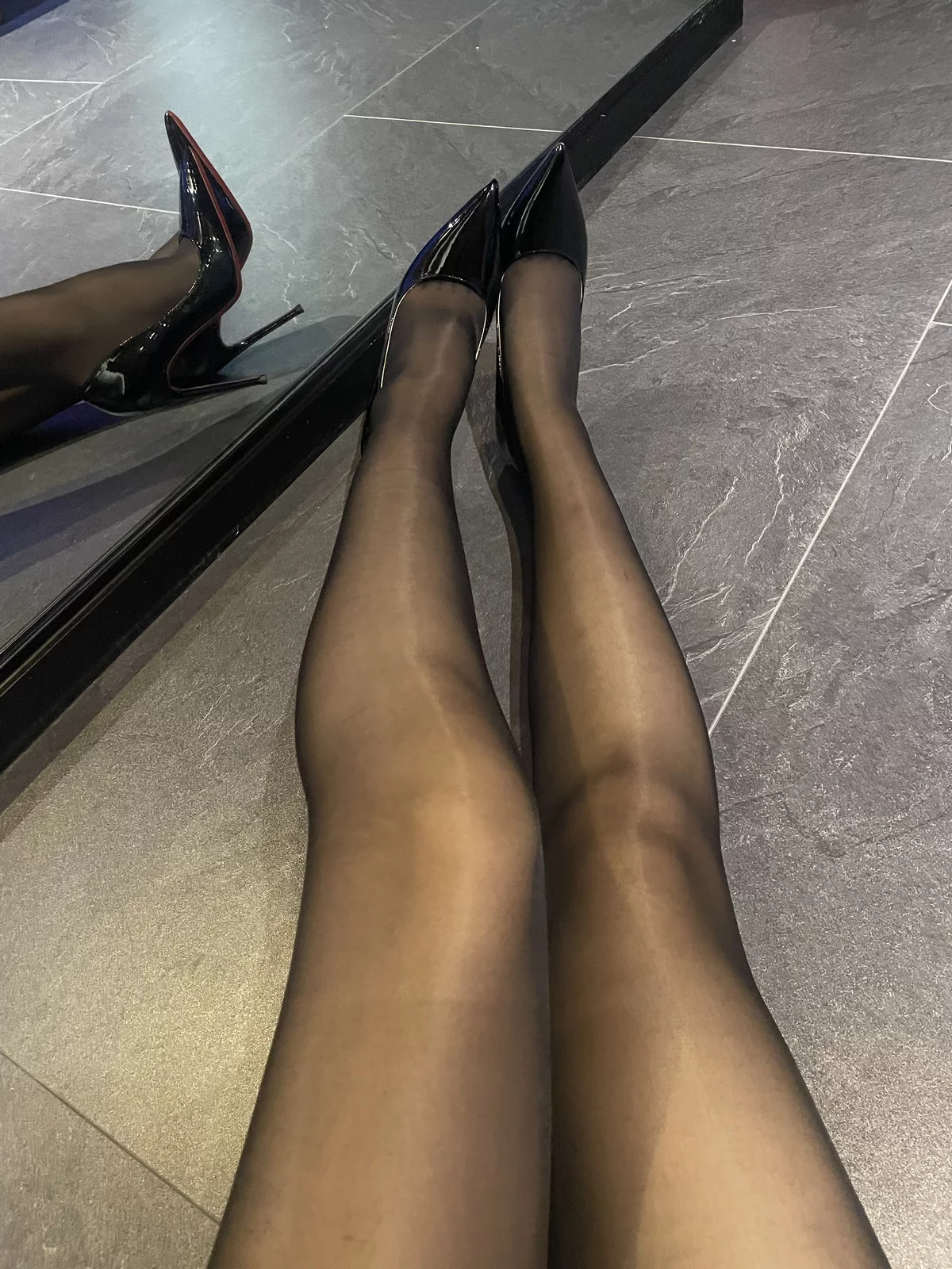 网络美女轩萧学姐女社长主题性感红色皮质兔女郎服饰配超薄黑丝迷人诱惑写真108P