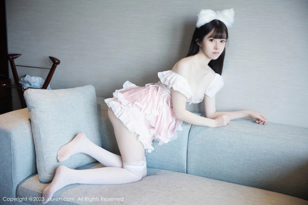 XiuRen第7602期_模特林悠悠脱粉色女仆短裙露性感情趣内衣秀惹火身材诱惑写真80P