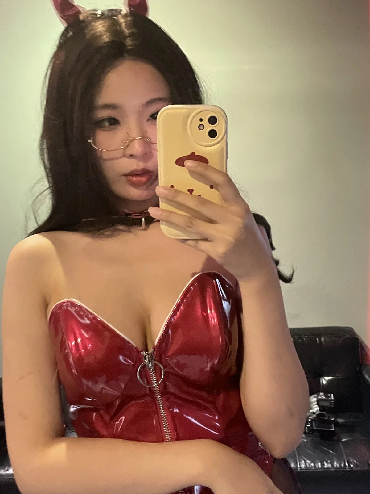网络美女轩萧学姐女社长主题性感红色皮质兔女郎服饰配超薄黑丝迷人诱惑写真108P