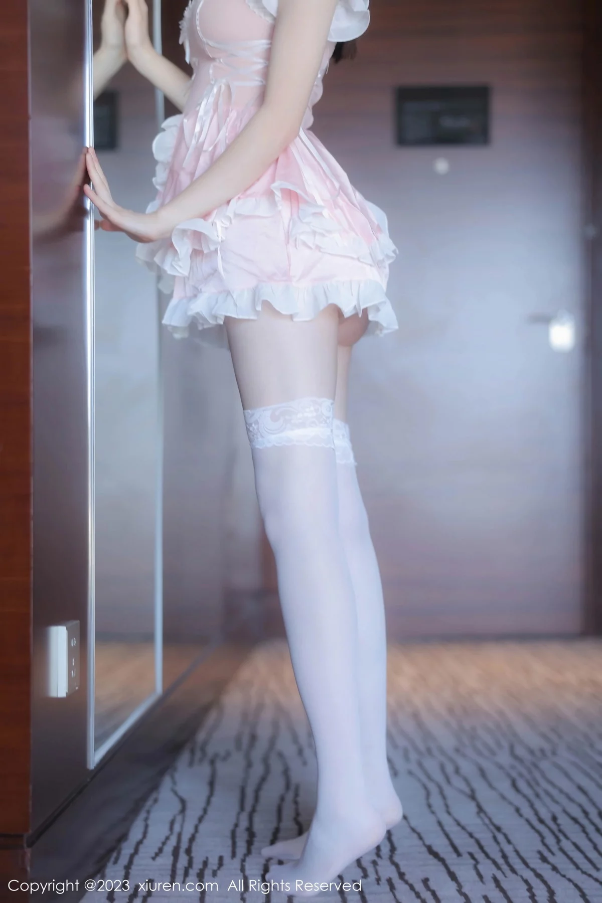 XiuRen第7602期_模特林悠悠脱粉色女仆短裙露性感情趣内衣秀惹火身材诱惑写真80P