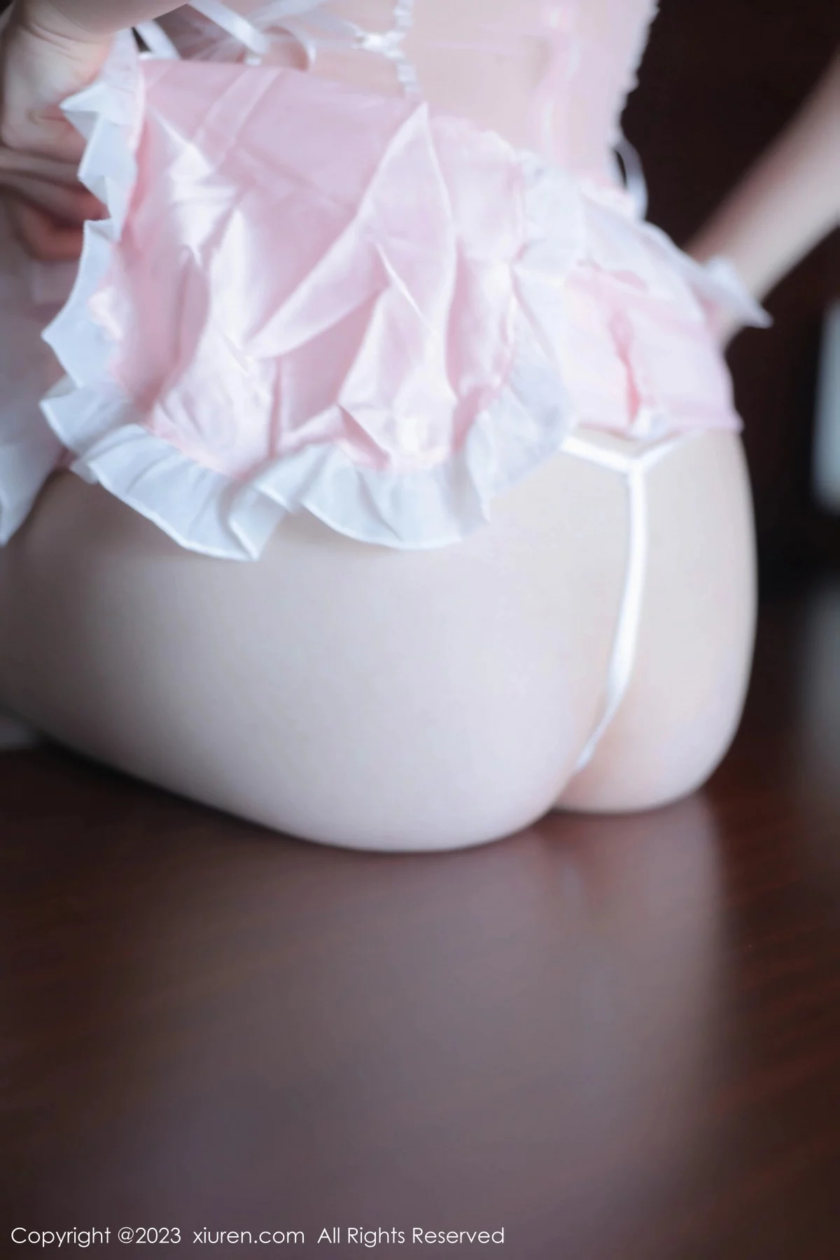 XiuRen第7602期_模特林悠悠脱粉色女仆短裙露性感情趣内衣秀惹火身材诱惑写真80P