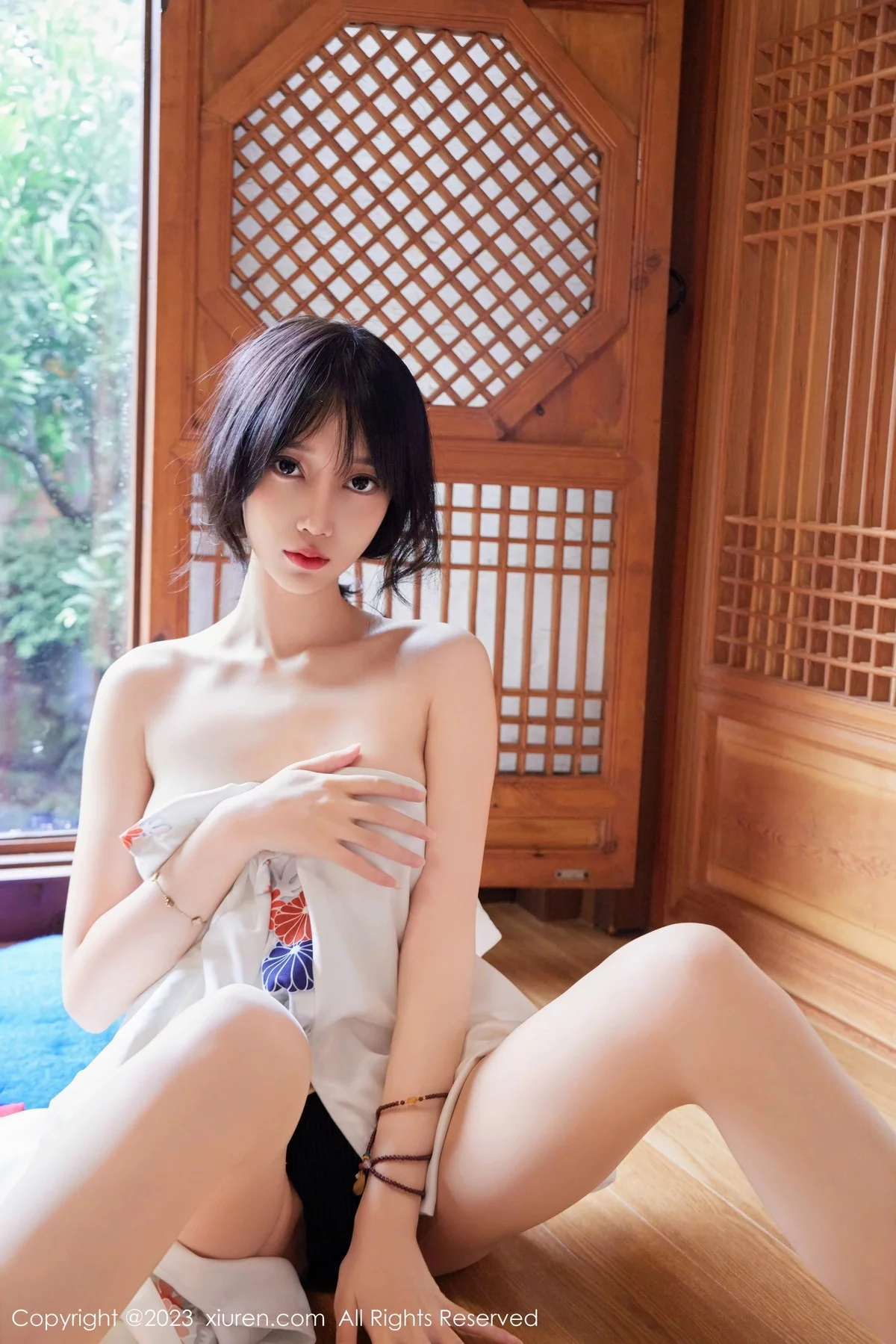 XiuRen第7610期_模特玥儿玥er性感白色日式和服配开档肉丝秀完美身材诱惑写真60P