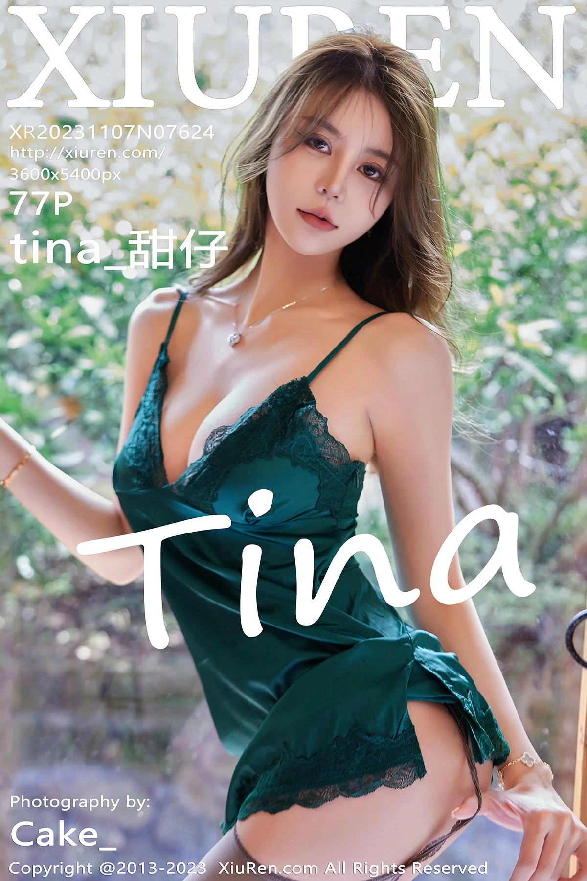 XiuRen第7624期_模特tina_甜仔性感墨绿睡裙配灰丝吊袜秀凹凸身材完美诱惑写真77P