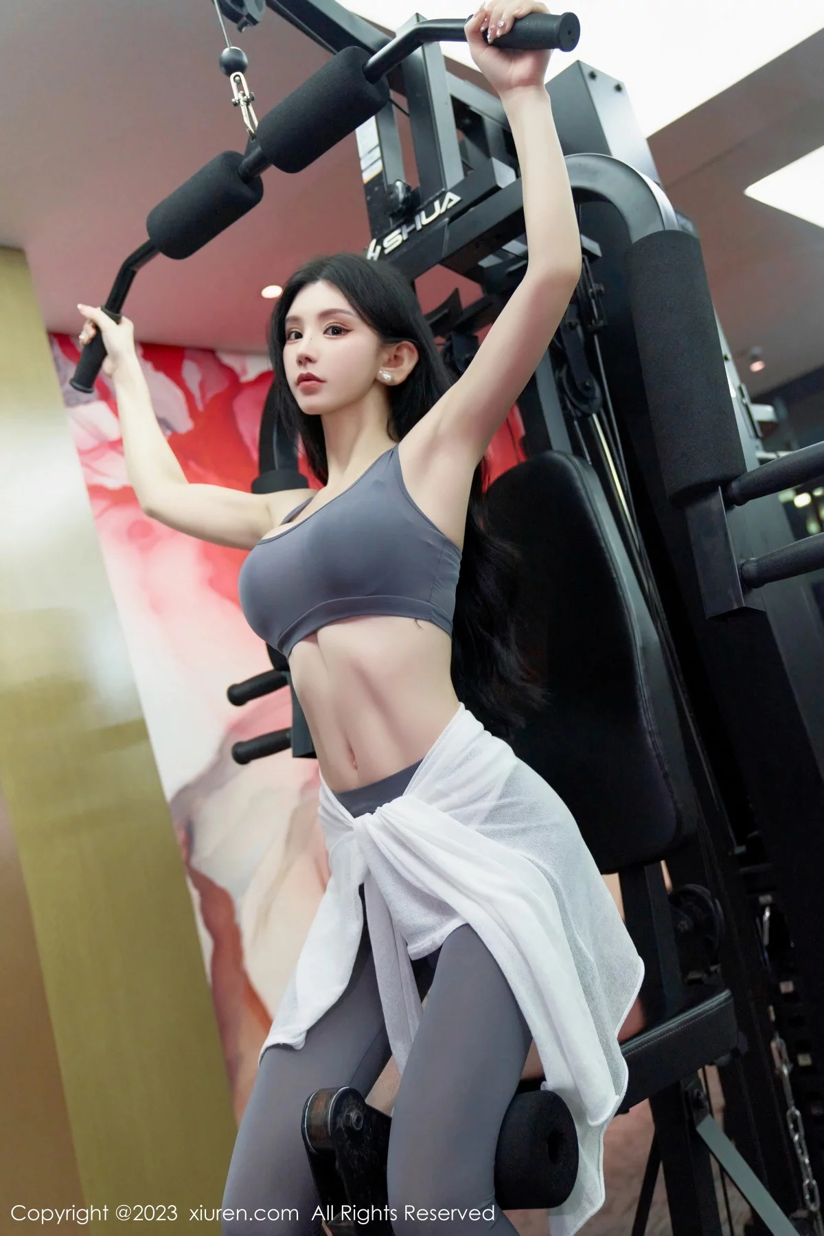 XiuRen第7651期_女神周于希Sally酒店场景性感灰色健身服紧身秀完美身材诱惑写真91P