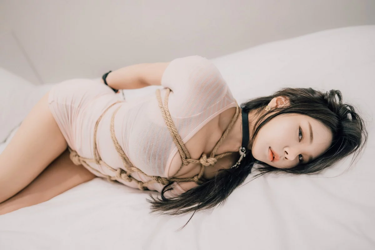 韩国网红美女Zzyuri-Rope Series主题私房绳索系列情趣捆绑秀丰满身材诱惑写真93P
