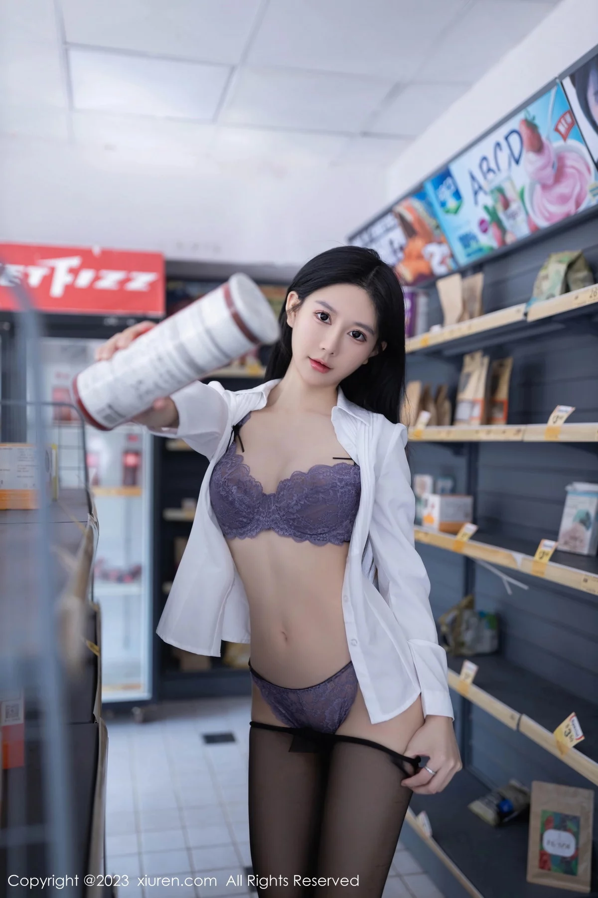 XiuRen第7684期_模特幼幼性感灰色短裙制服露紫色蕾丝内衣秀完美身姿诱惑写真80P