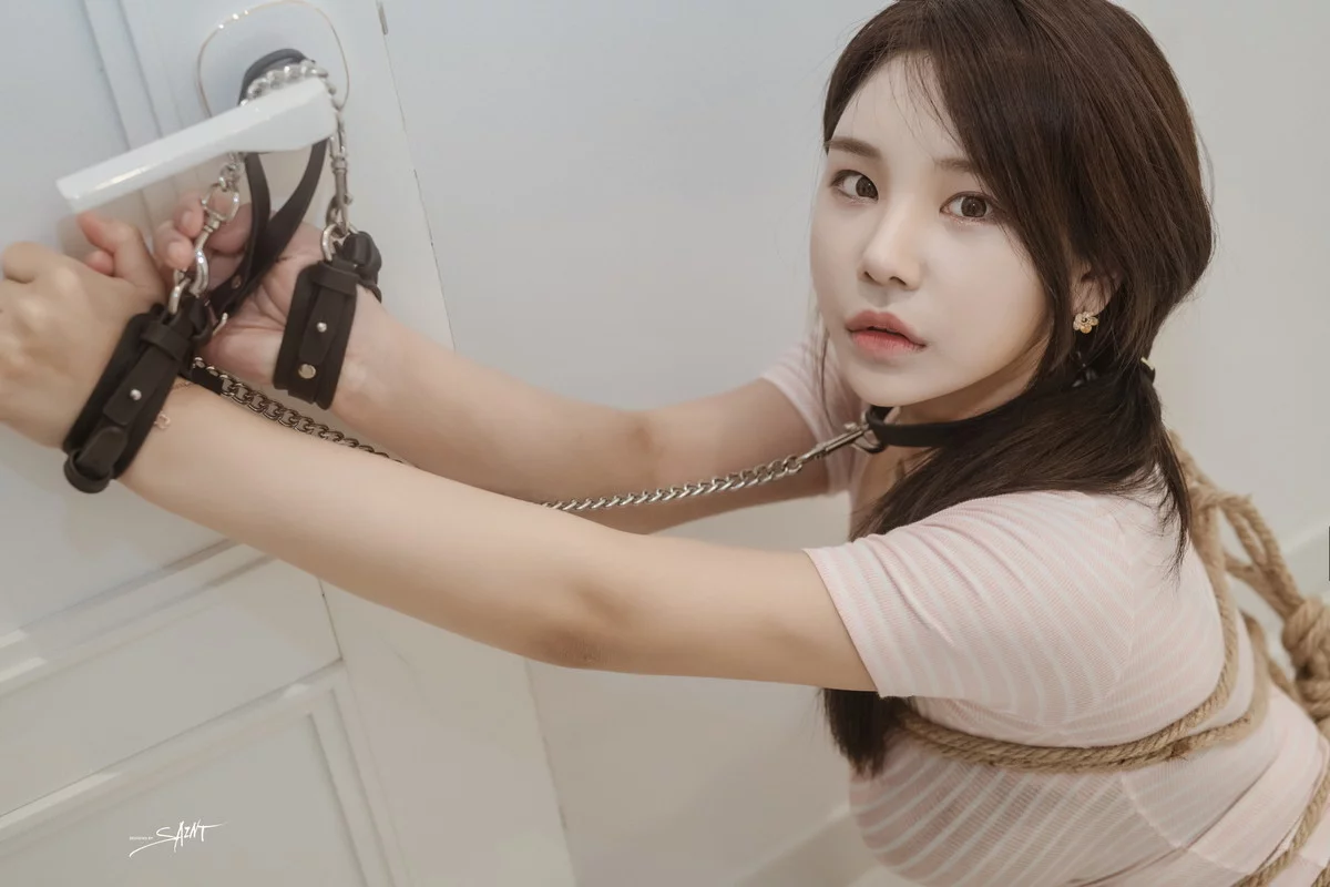 韩国网红美女Zzyuri-Rope Series主题私房绳索系列情趣捆绑秀丰满身材诱惑写真93P