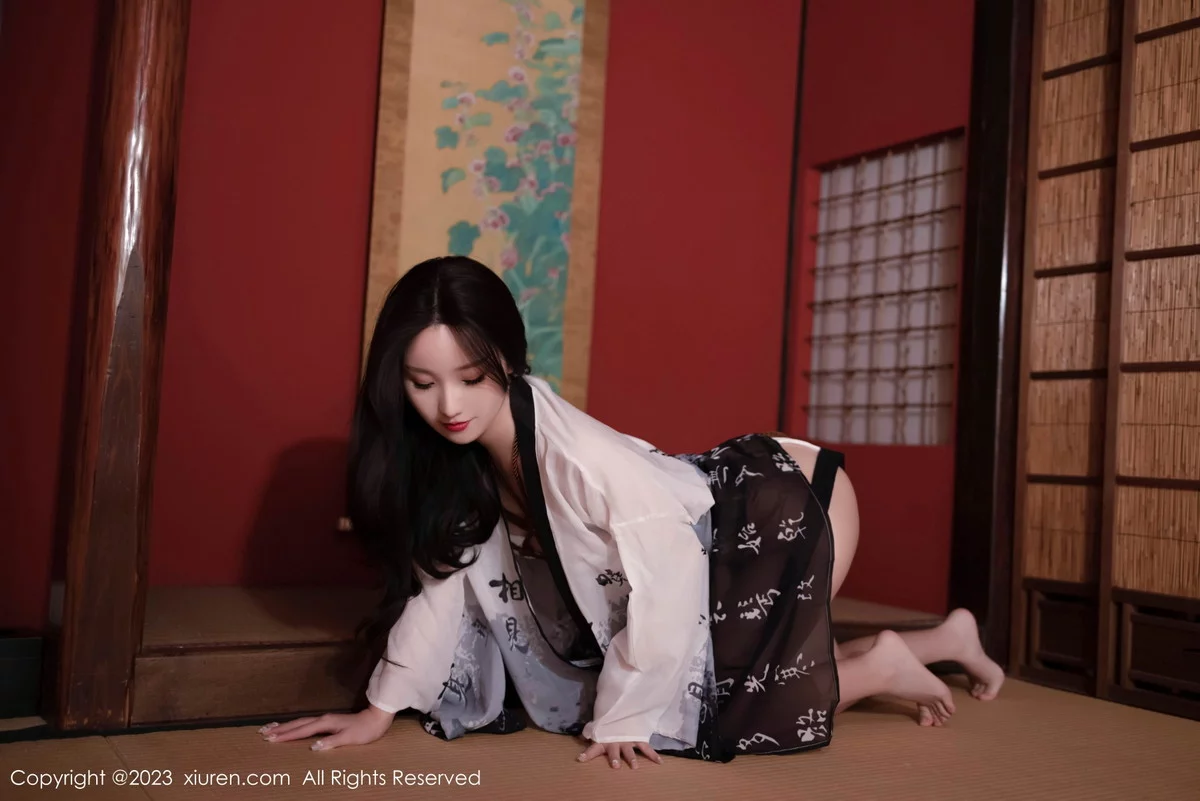 XiuRen第7561期_模特杏子Yada捆绑主题性感白渐黑日式服饰秀曼妙身姿诱惑写真80P