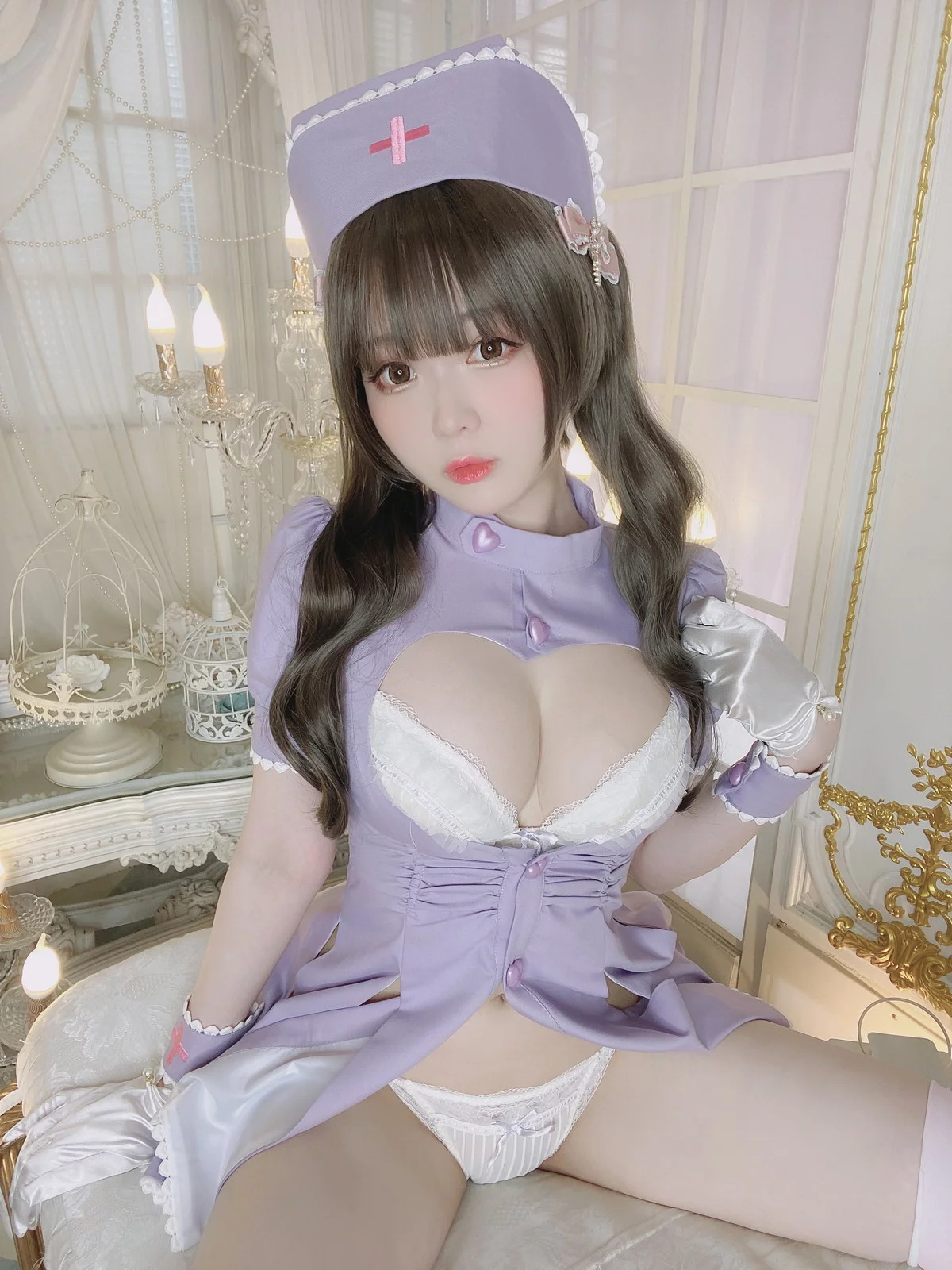 微博妹纸霜月shimo紫护士主题性感紫色护士装露白色蕾丝内衣秀丰满身材诱惑写真20P