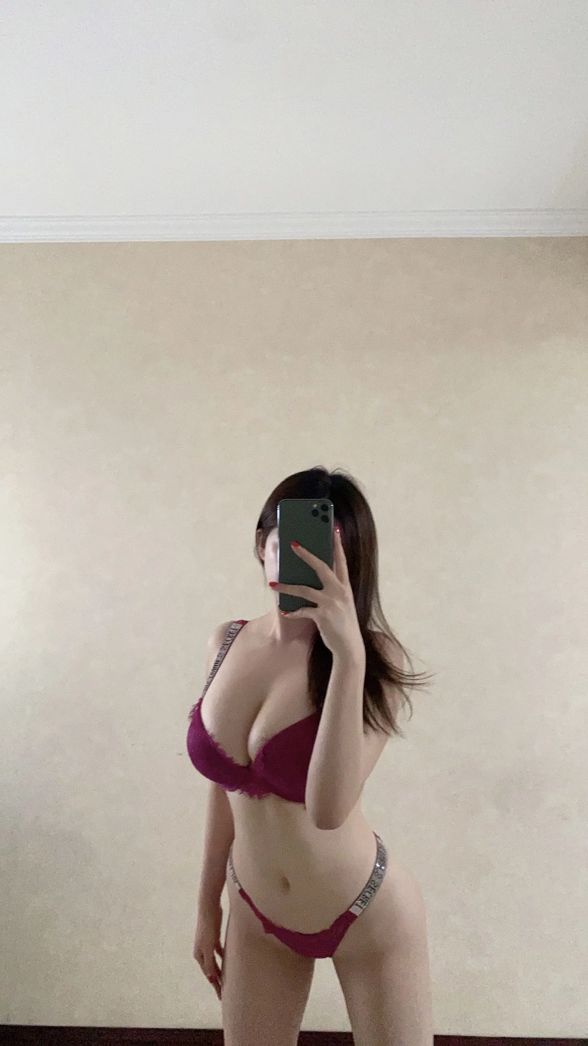 网红小姐姐奶宝妹纸微密圈嘉宾主题私房性感内衣服饰系列秀丰满身材诱惑写真300P