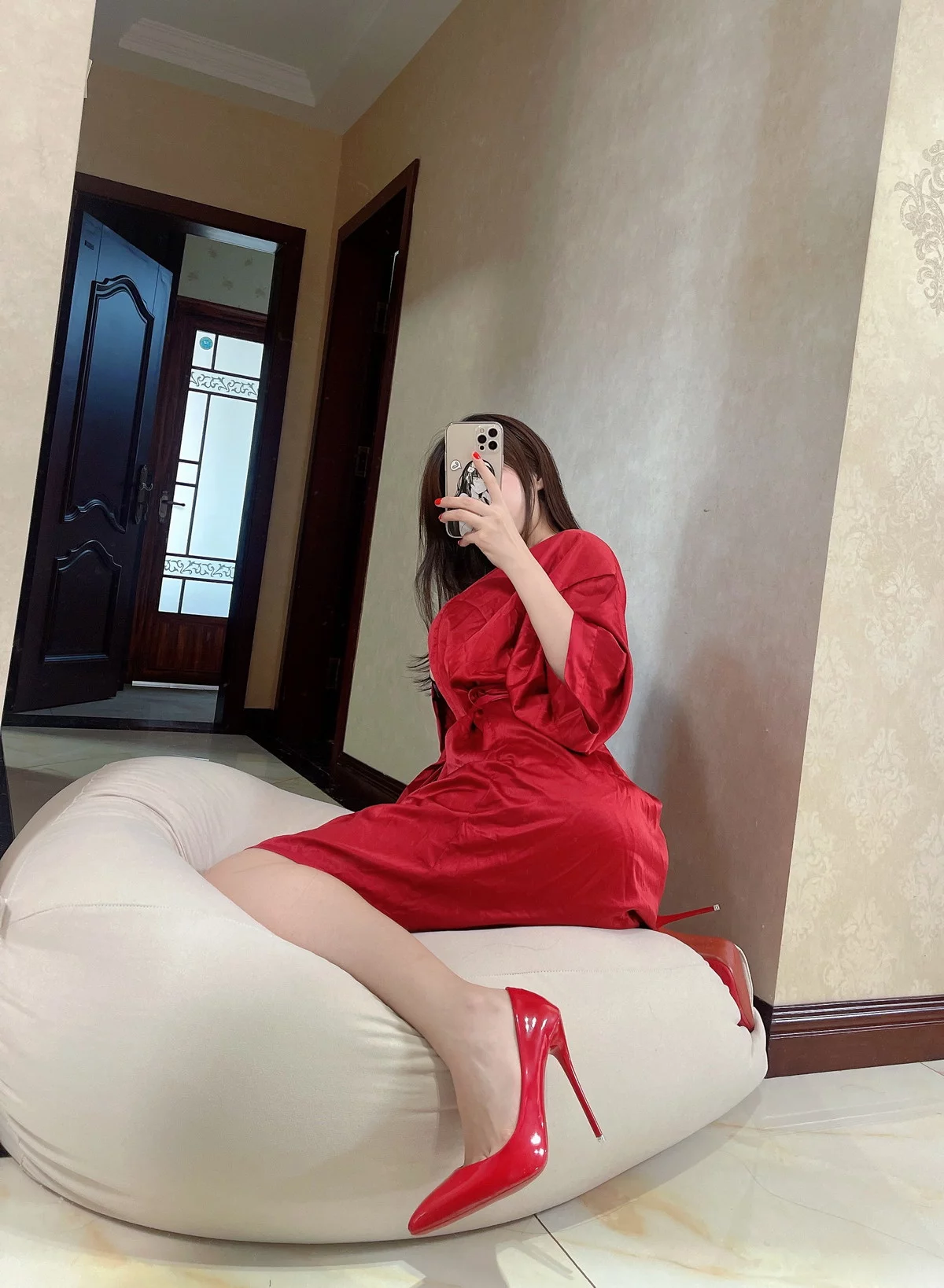 网红小姐姐奶宝妹纸微密圈嘉宾主题私房性感内衣服饰系列秀丰满身材诱惑写真300P