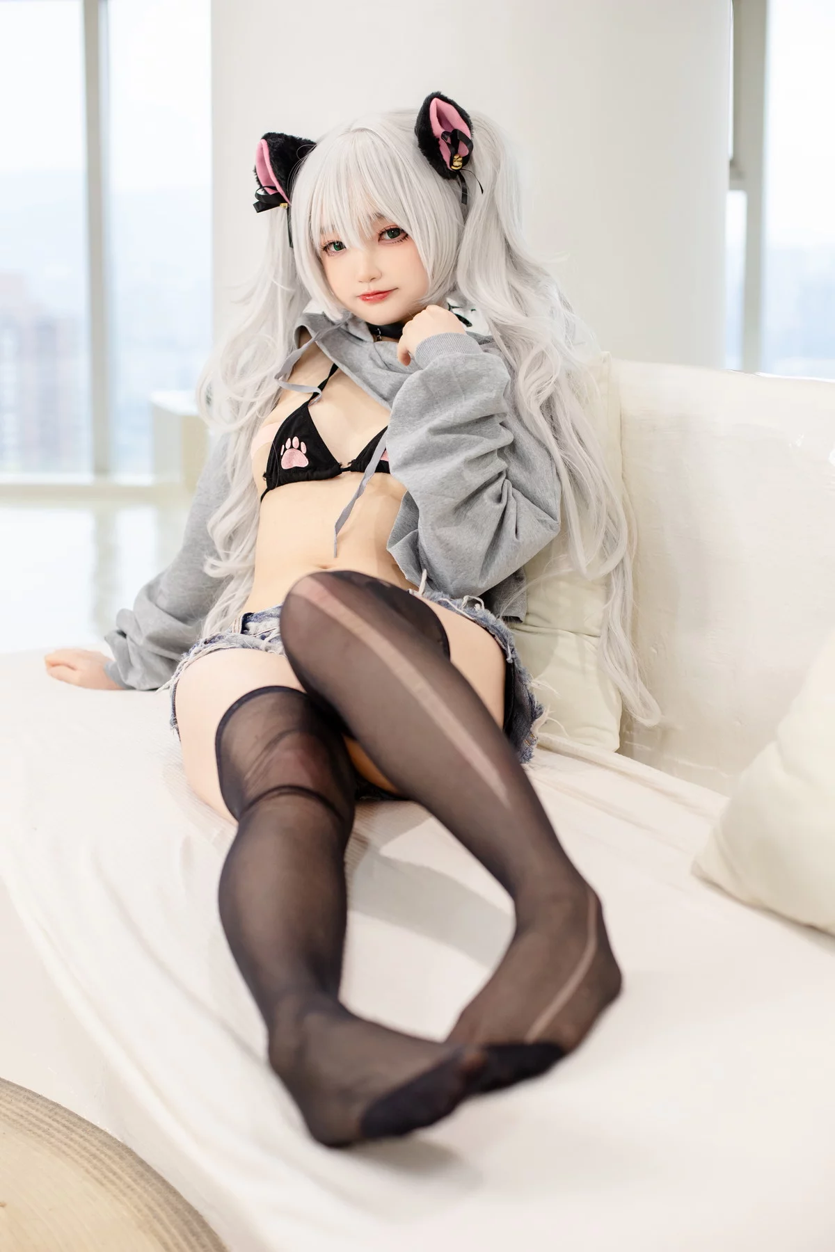 Coser美女神沢永莉黑丝牛仔裤主题性感开胸卫衣配牛仔短裤露黑丝袜惹火诱惑写真87P