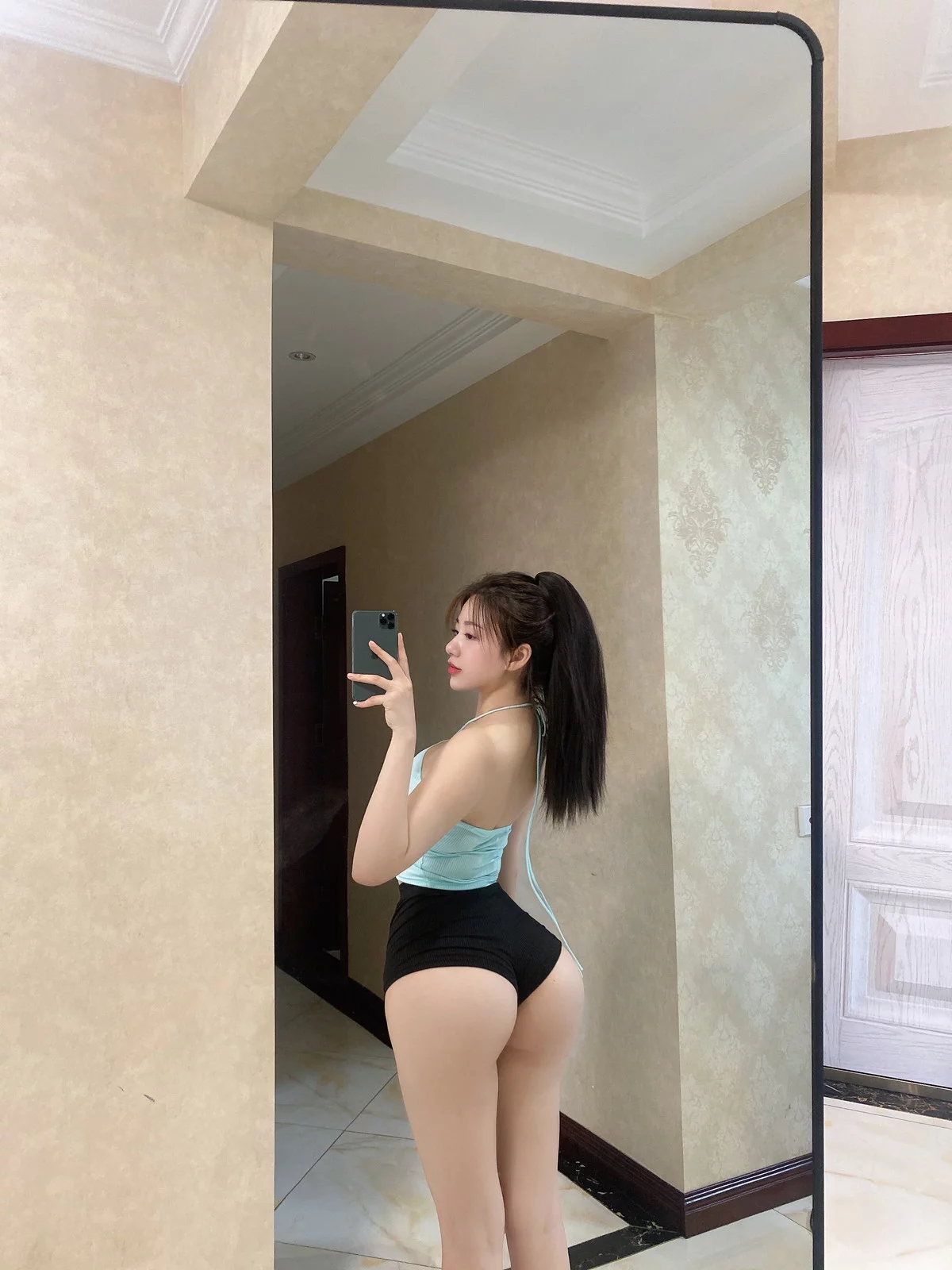 网红小姐姐奶宝妹纸微密圈嘉宾主题私房性感内衣服饰系列秀丰满身材诱惑写真300P