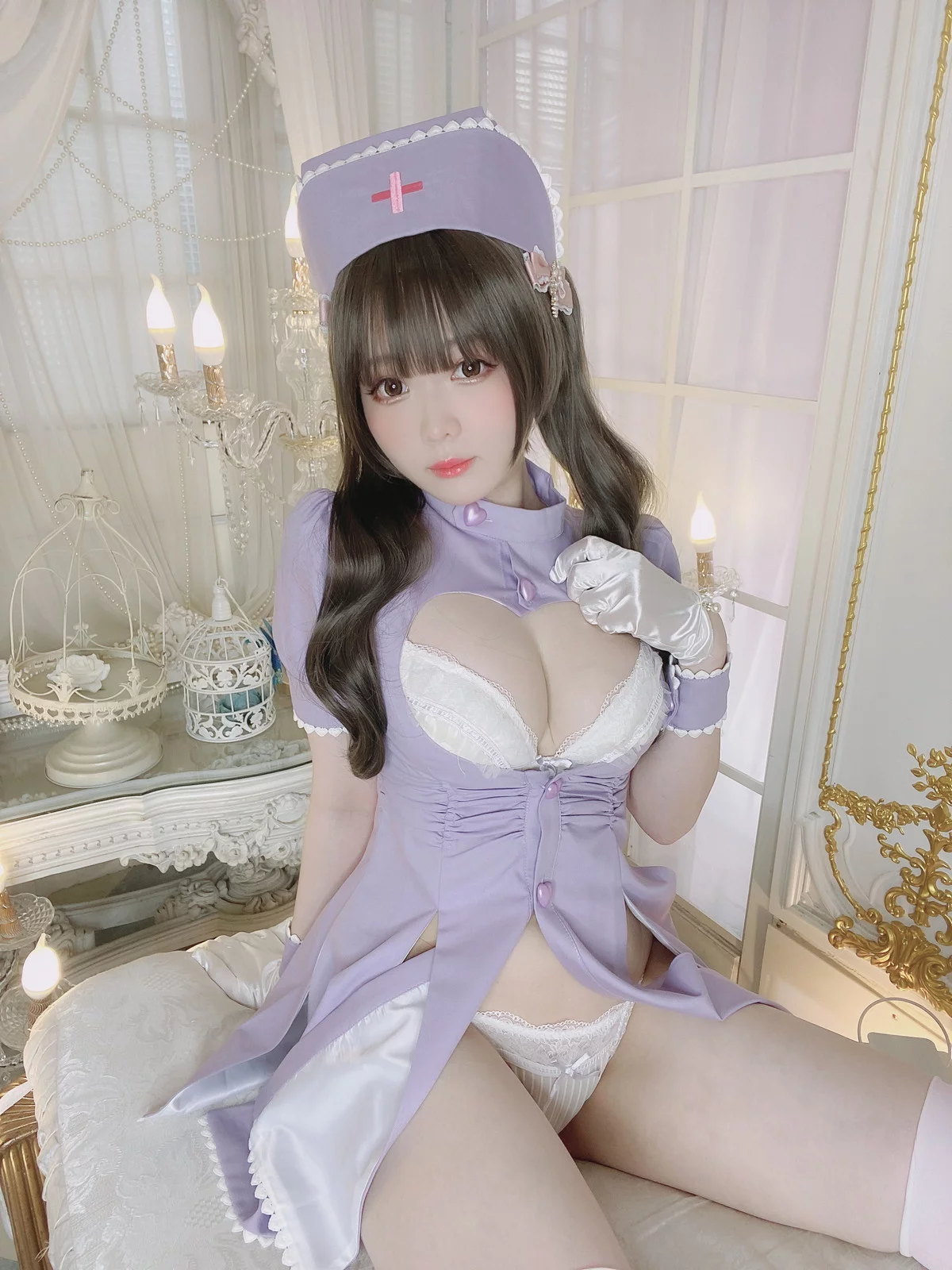 微博妹纸霜月shimo紫护士主题性感紫色护士装露白色蕾丝内衣秀丰满身材诱惑写真20P