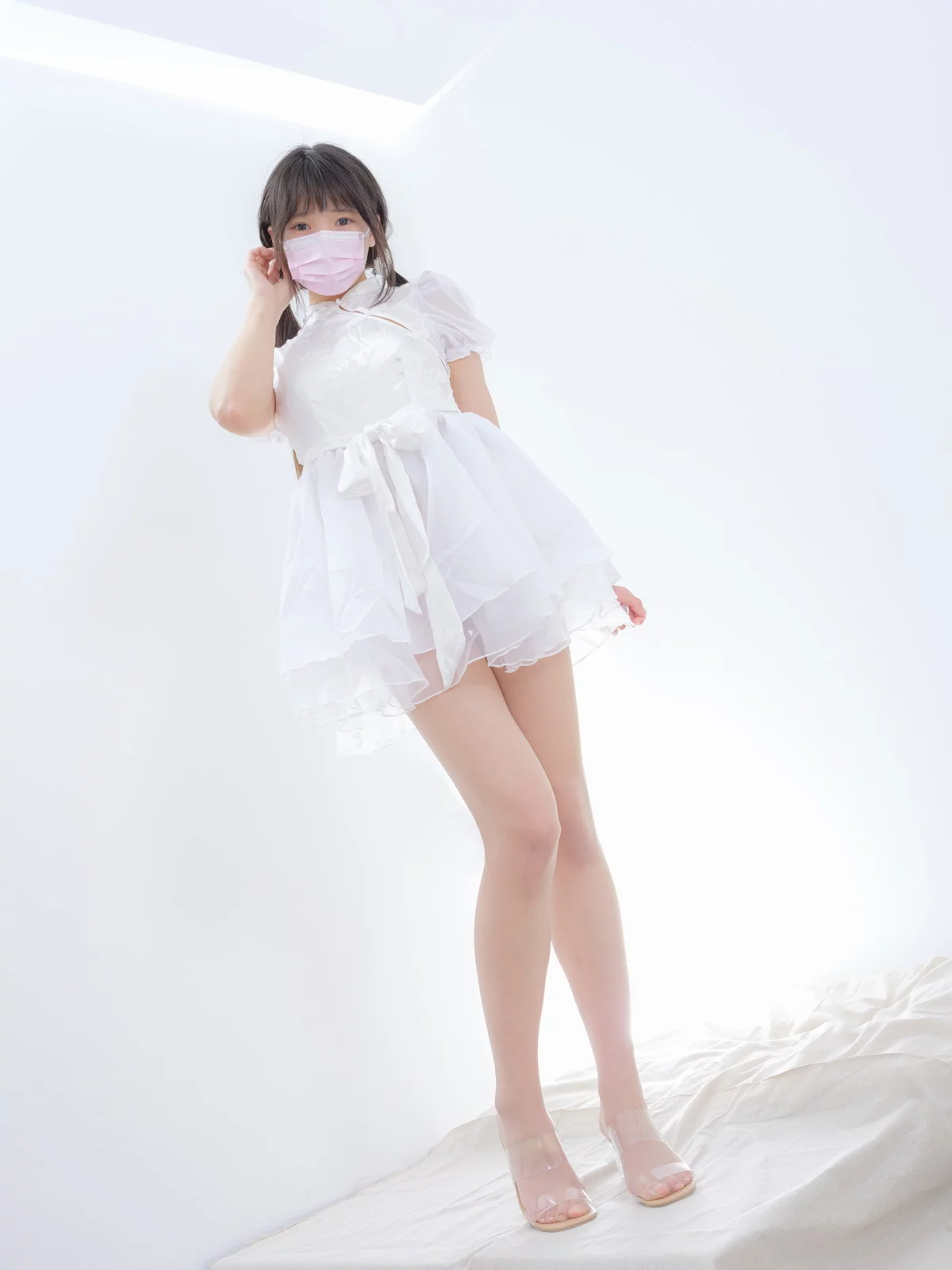 萝莉写真机构森萝财团春雪主题性感白色薄纱短裙配超薄肉丝情趣捆绑诱惑写真115P