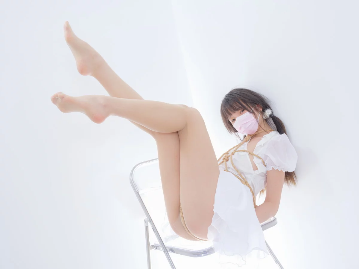 萝莉写真机构森萝财团春雪主题性感白色薄纱短裙配超薄肉丝情趣捆绑诱惑写真115P