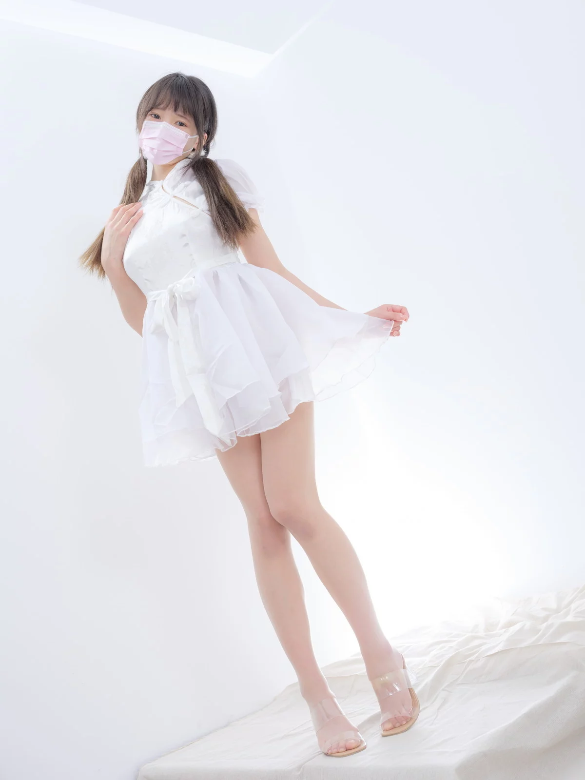 萝莉写真机构森萝财团春雪主题性感白色薄纱短裙配超薄肉丝情趣捆绑诱惑写真115P