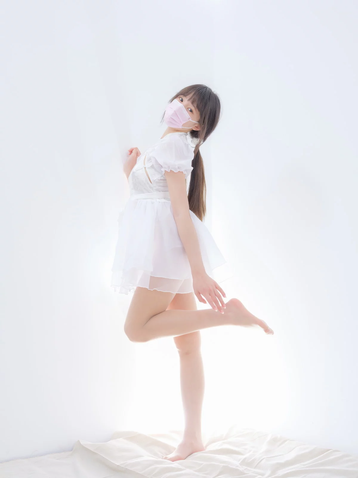 萝莉写真机构森萝财团春雪主题性感白色薄纱短裙配超薄肉丝情趣捆绑诱惑写真115P