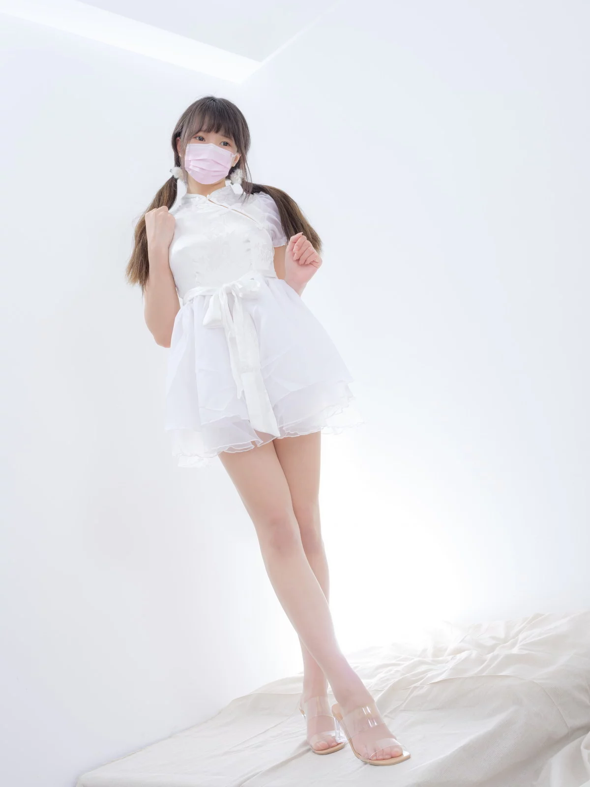 萝莉写真机构森萝财团春雪主题性感白色薄纱短裙配超薄肉丝情趣捆绑诱惑写真115P