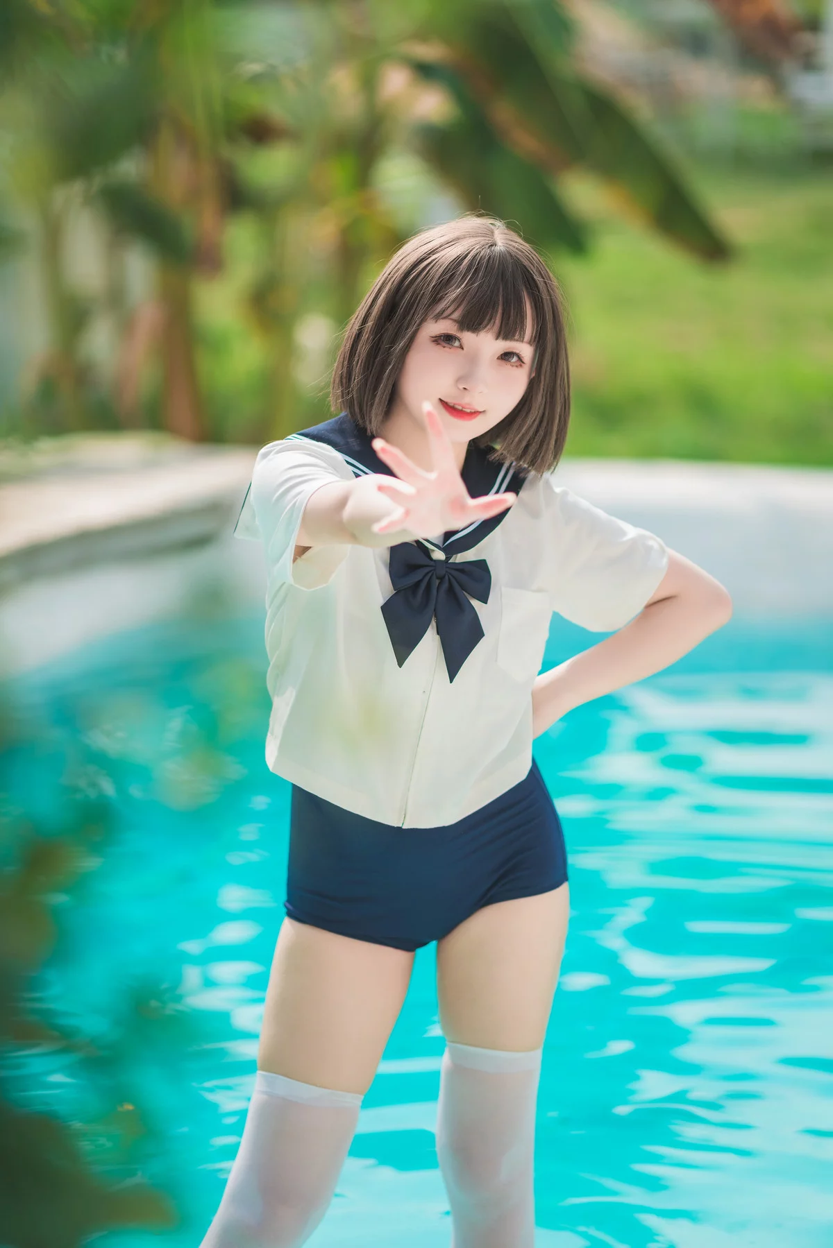 网络美女花铃JK死库水主题泳池性感死库水配白丝袜湿身秀翘臀美腿迷人诱惑写真109P