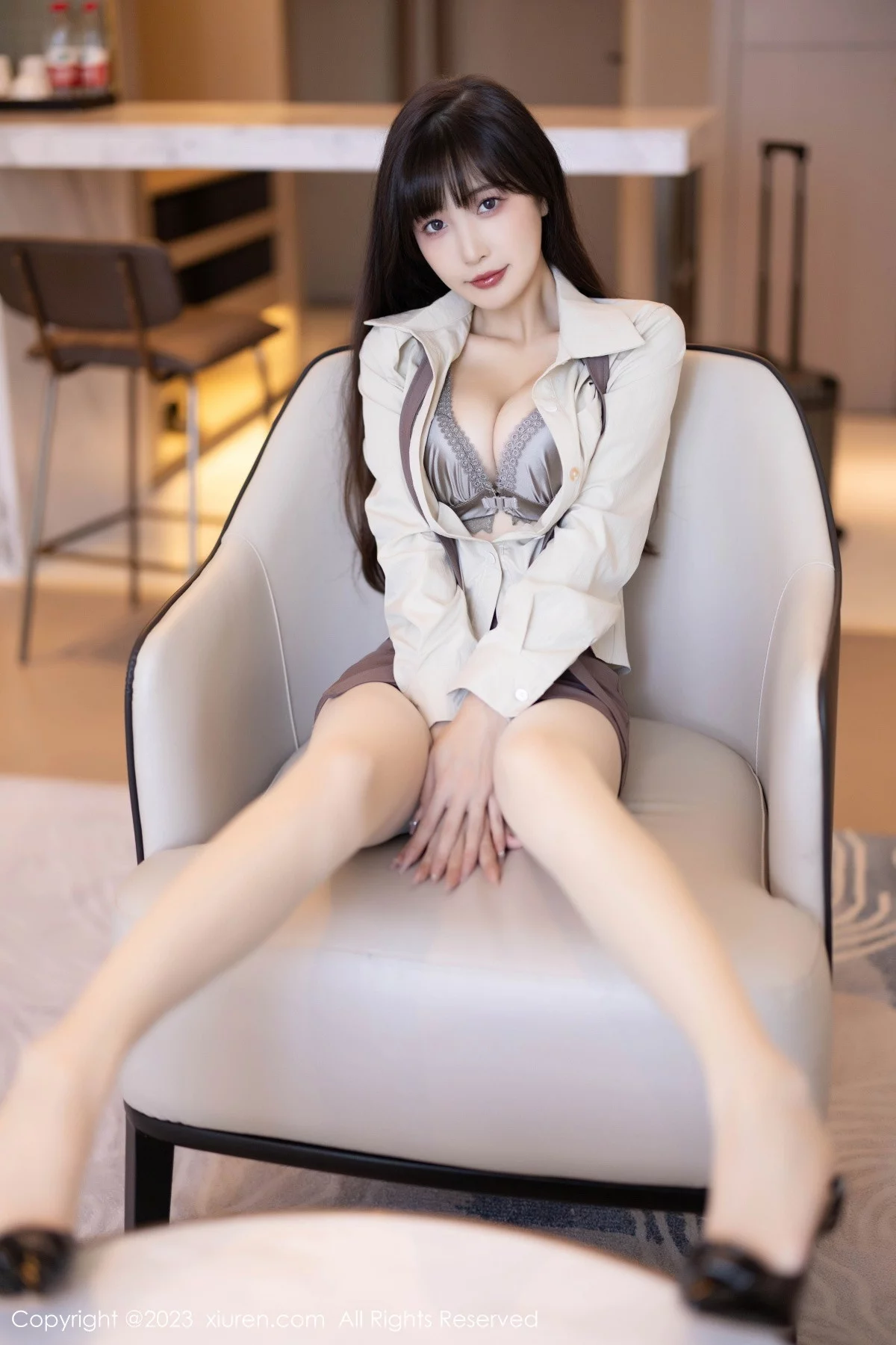 XiuRen第7745期_模特林星阑性感杏色上衣配短裙露原色丝袜秀苗条身材诱惑写真83P