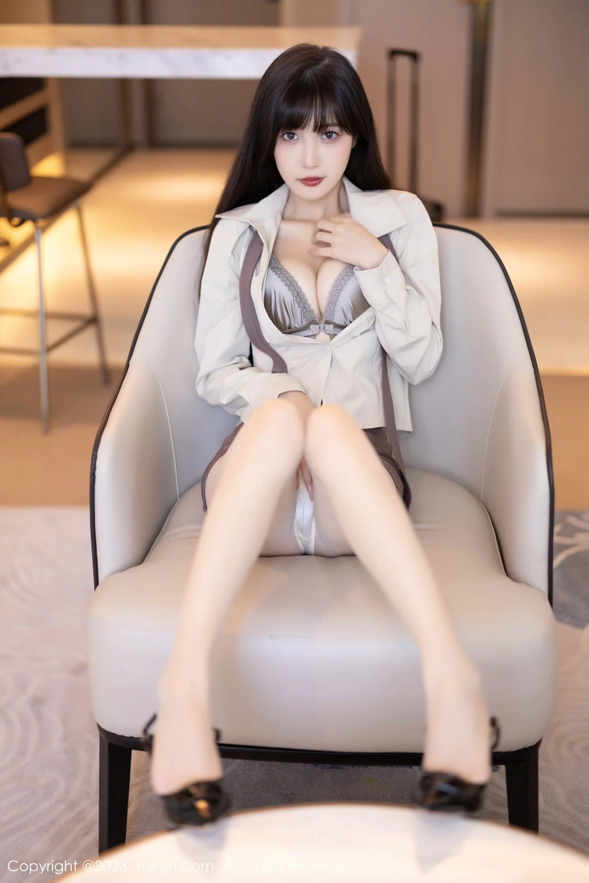 XiuRen第7745期_模特林星阑性感杏色上衣配短裙露原色丝袜秀苗条身材诱惑写真83P
