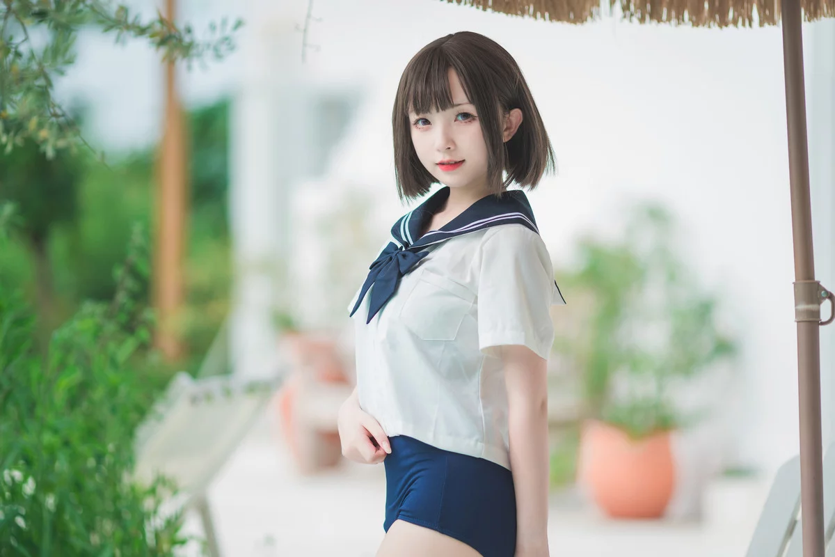 网络美女花铃JK死库水主题泳池性感死库水配白丝袜湿身秀翘臀美腿迷人诱惑写真109P