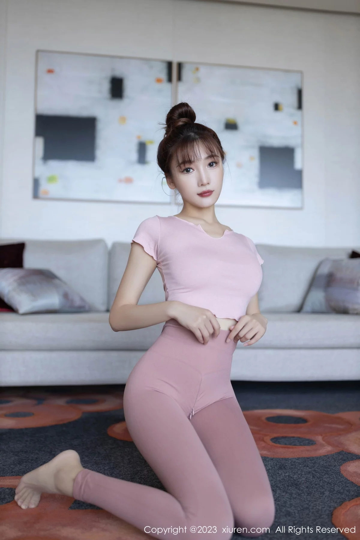 XiuRen第7746期_模特陆萱萱私房性感粉色瑜伽服饰紧身秀完美身材撩人诱惑写真80P