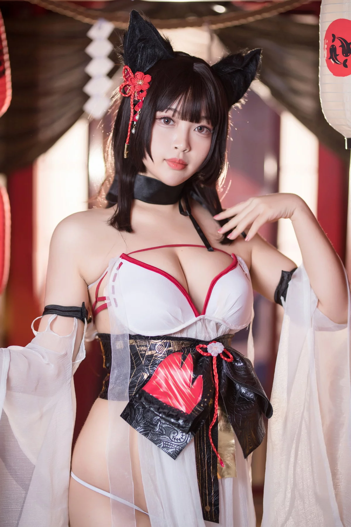 萌系小姐姐白烨湿身天诚泳装主题性感猫女郎装扮白色薄纱服饰秀丰满身材诱惑写真61P