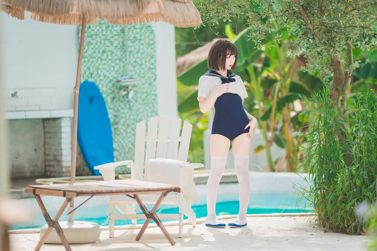 网络美女花铃JK死库水主题泳池性感死库水配白丝袜湿身秀翘臀美腿迷人诱惑写真109P