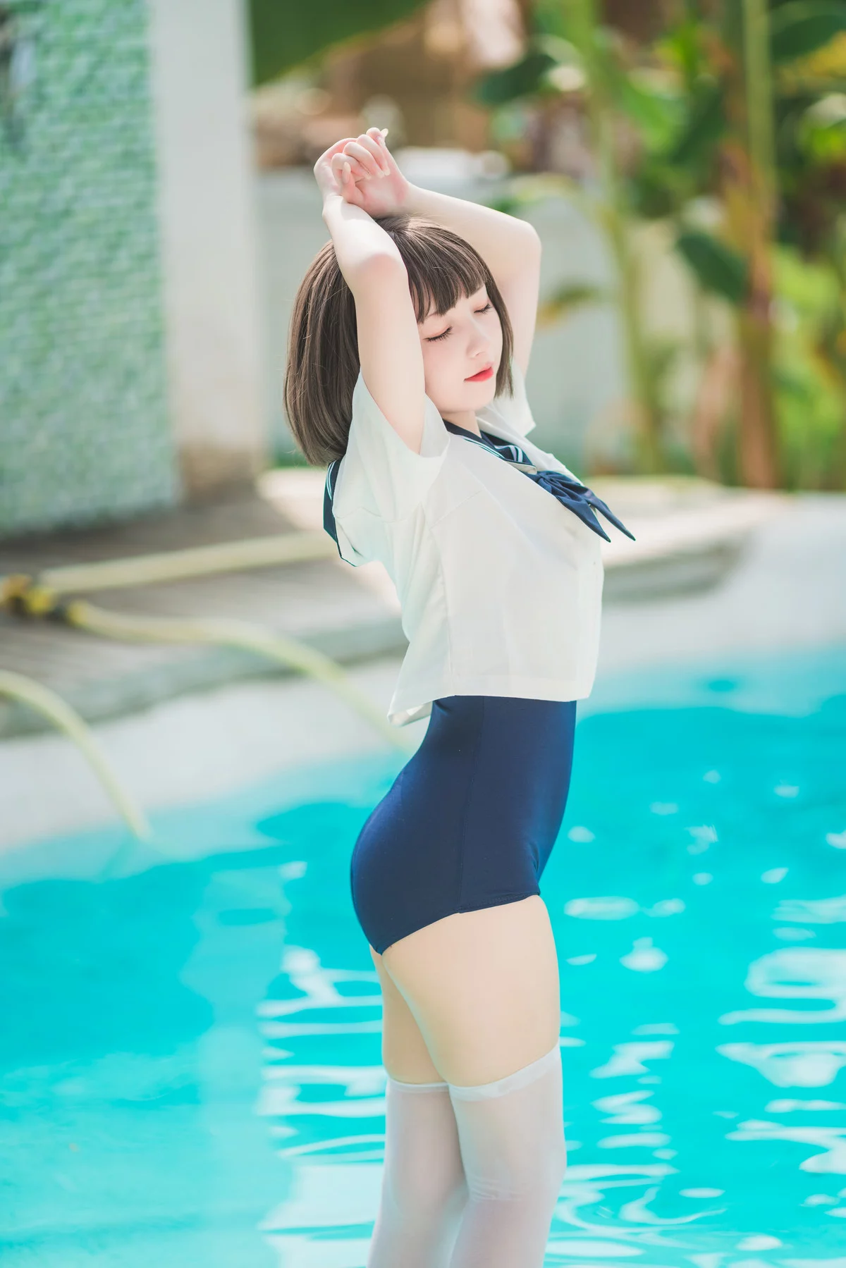 网络美女花铃JK死库水主题泳池性感死库水配白丝袜湿身秀翘臀美腿迷人诱惑写真109P