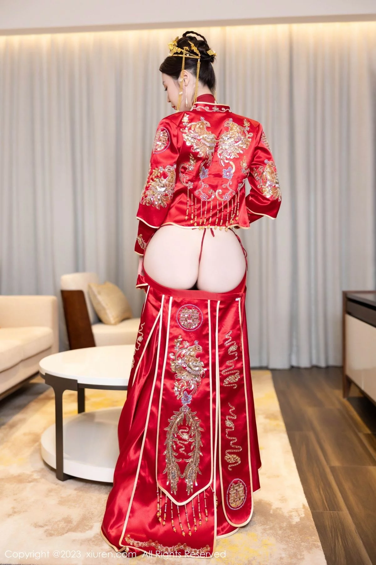 XiuRen第7766期_模特梦心玥性感红色中式婚服露红色薄透肚兜内衣撩人诱惑写真88P