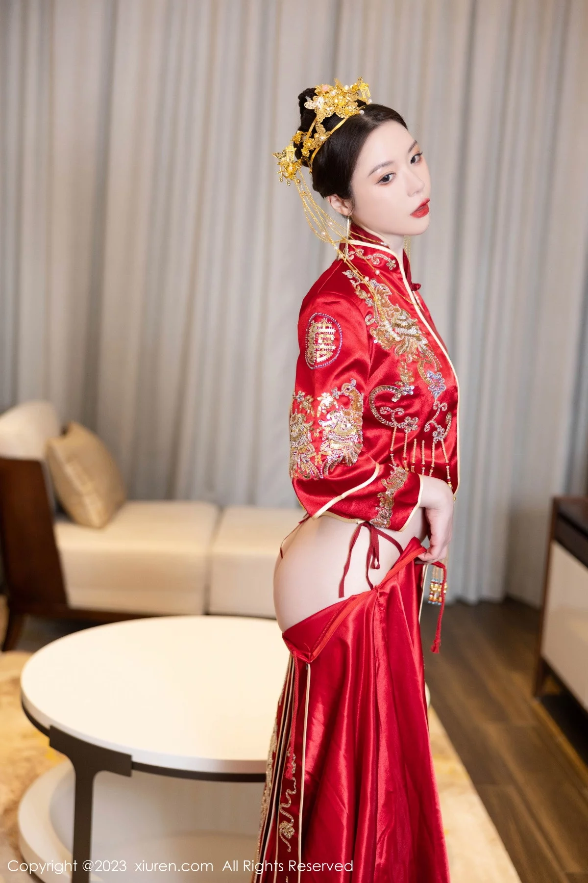 XiuRen第7766期_模特梦心玥性感红色中式婚服露红色薄透肚兜内衣撩人诱惑写真88P