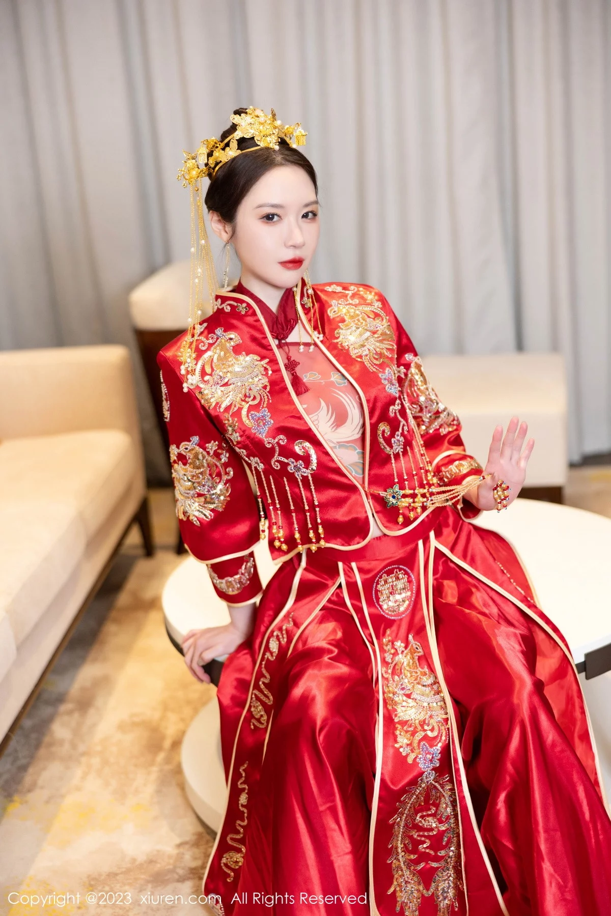 XiuRen第7766期_模特梦心玥性感红色中式婚服露红色薄透肚兜内衣撩人诱惑写真88P