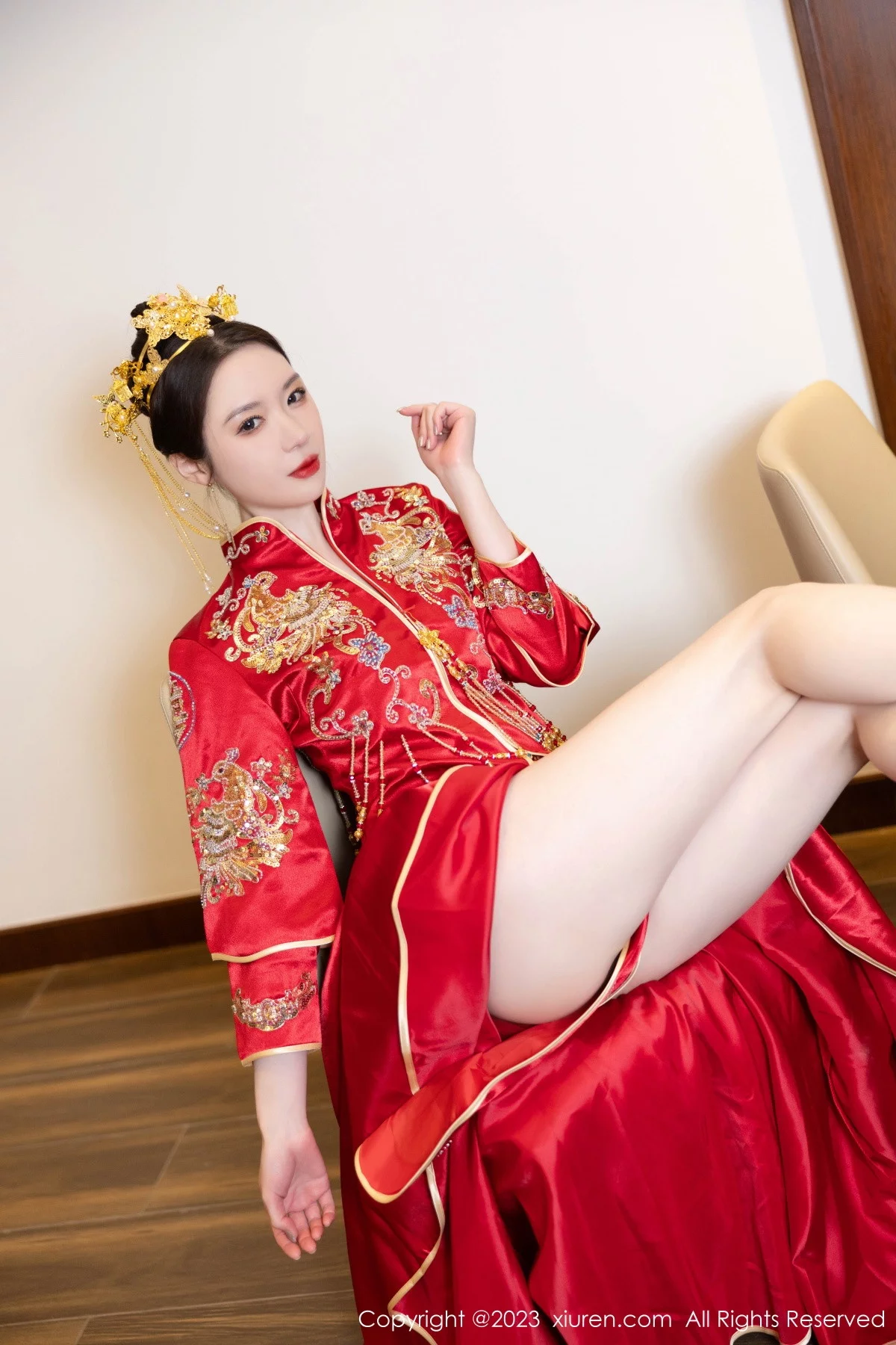 XiuRen第7766期_模特梦心玥性感红色中式婚服露红色薄透肚兜内衣撩人诱惑写真88P